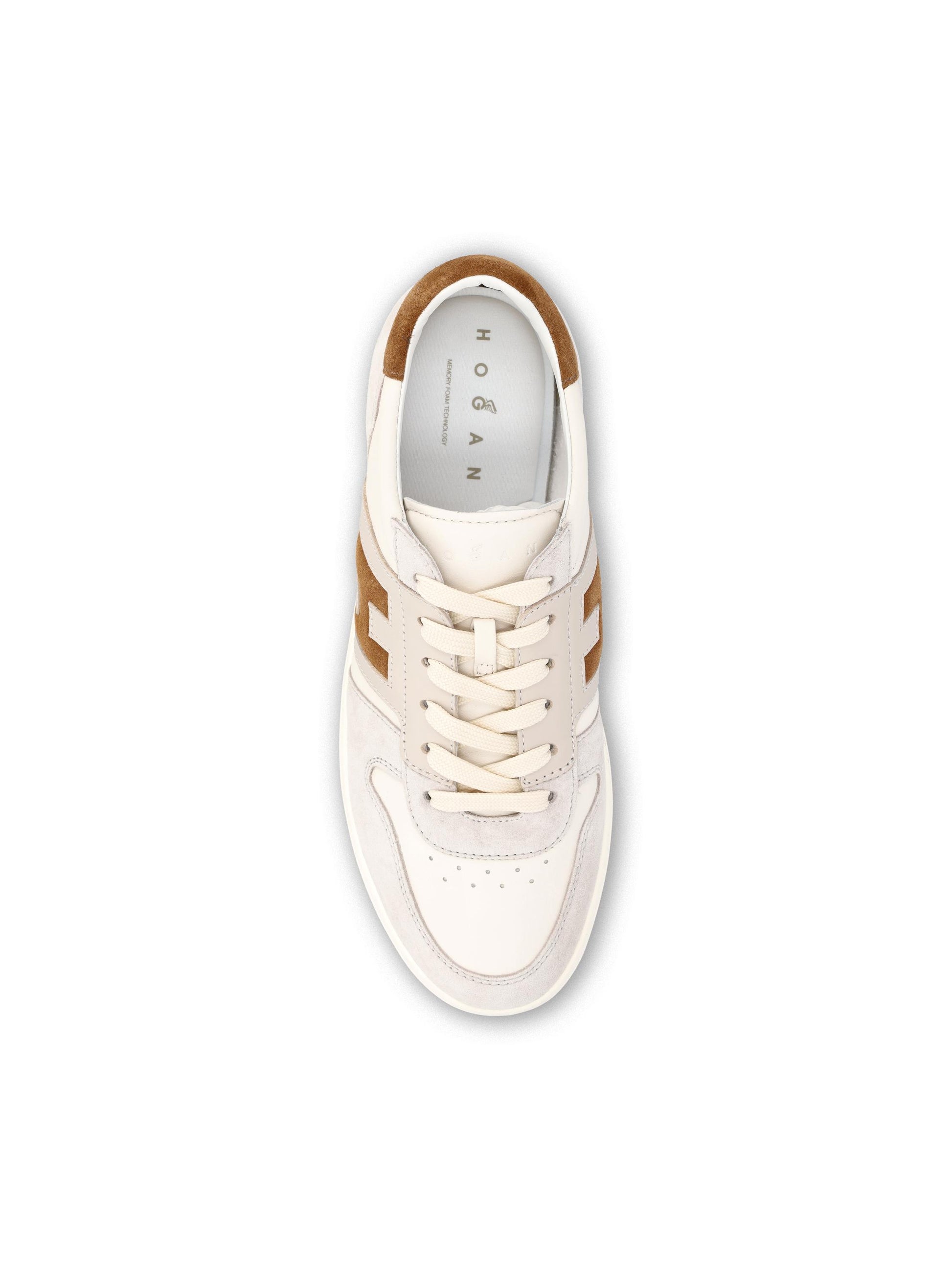 Sneakers realizzate in pelle scamosciata. HXM6680FZ00UHC 687M HOGAN 