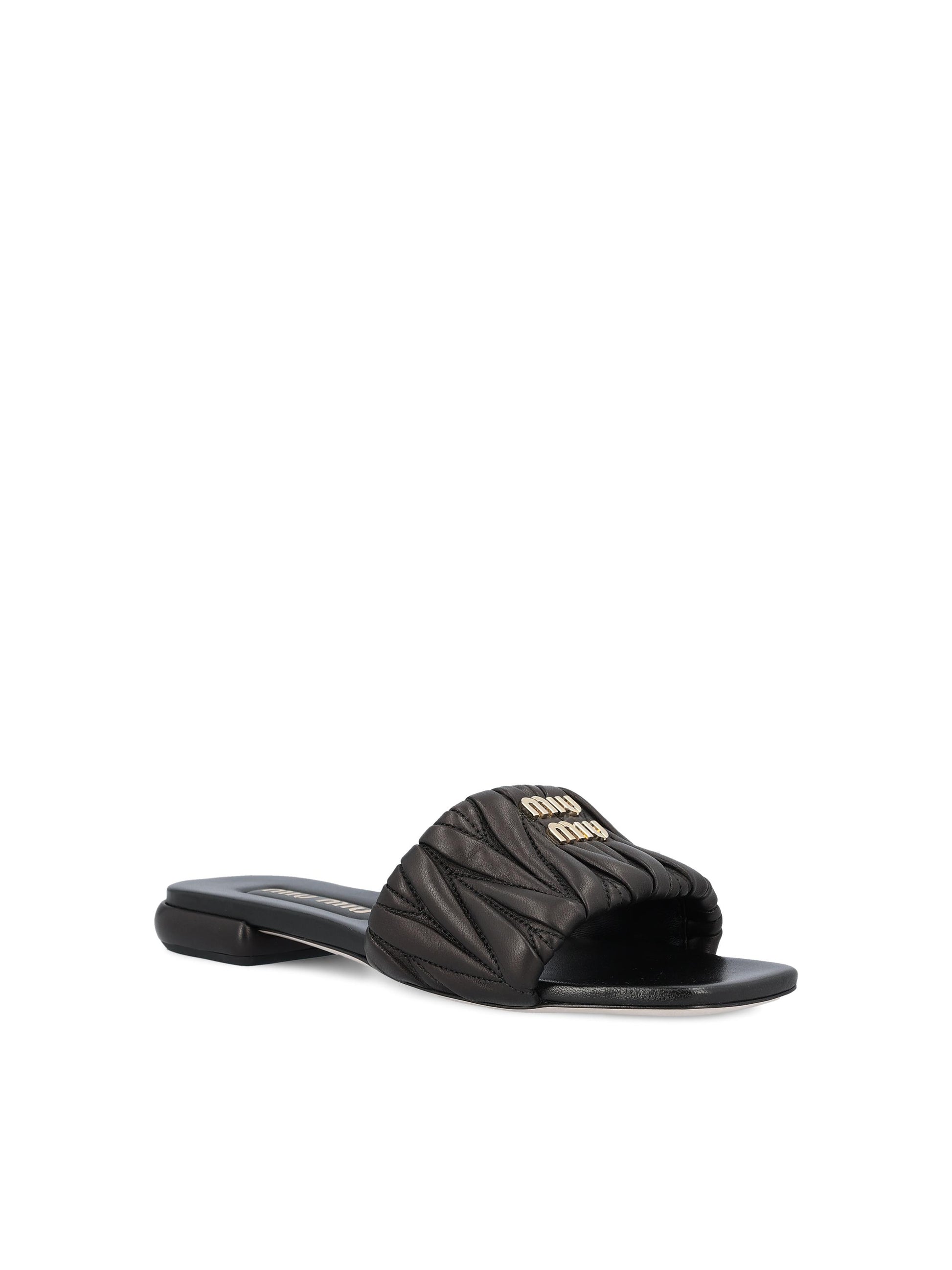 Sandali realizzati in pelle. 5XX605 F01088TF0002 MIU MIU 