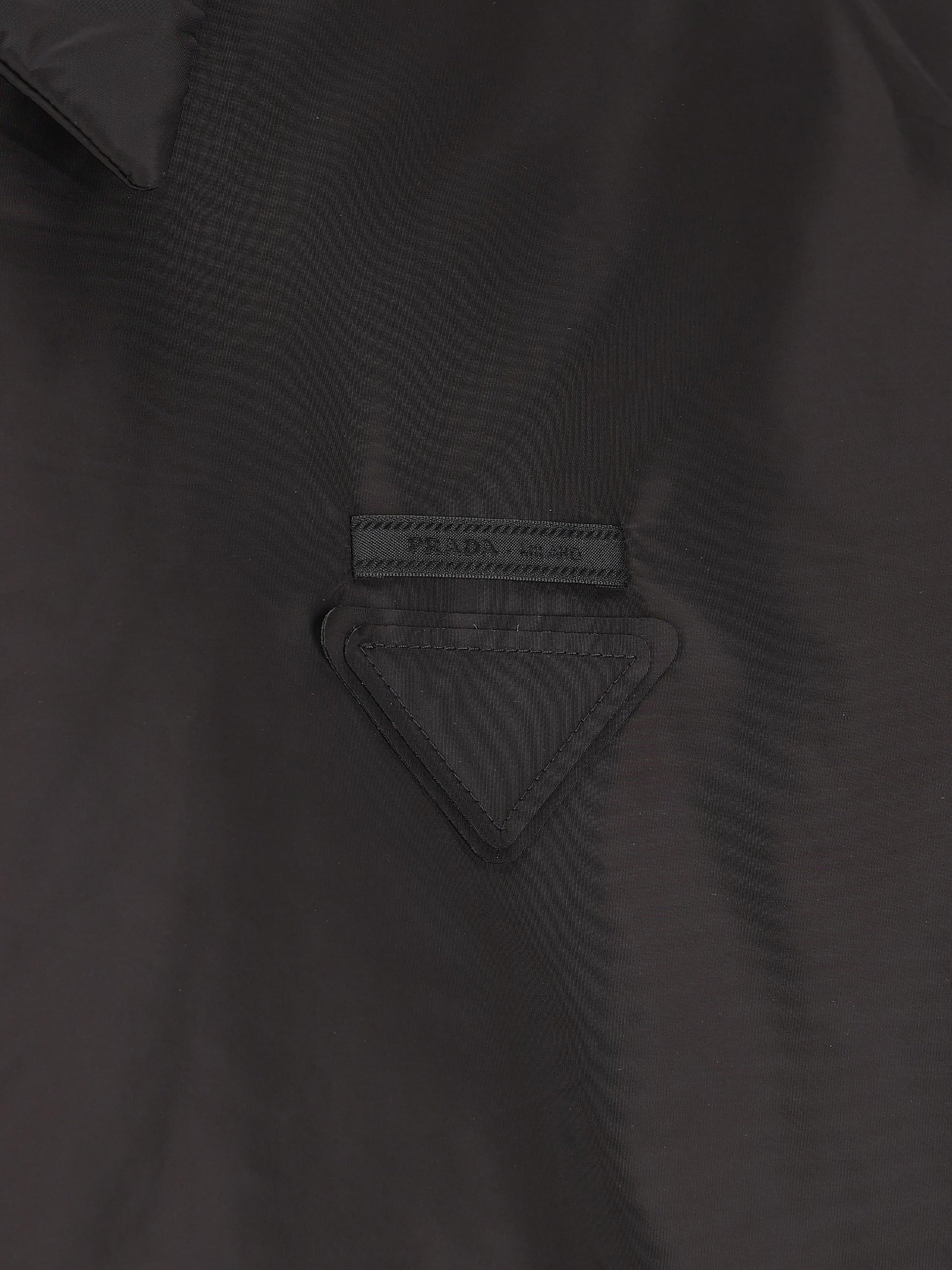 Giubbotto realizzato in re-nylon. SGC912 1WQ9F0002 PRADA 