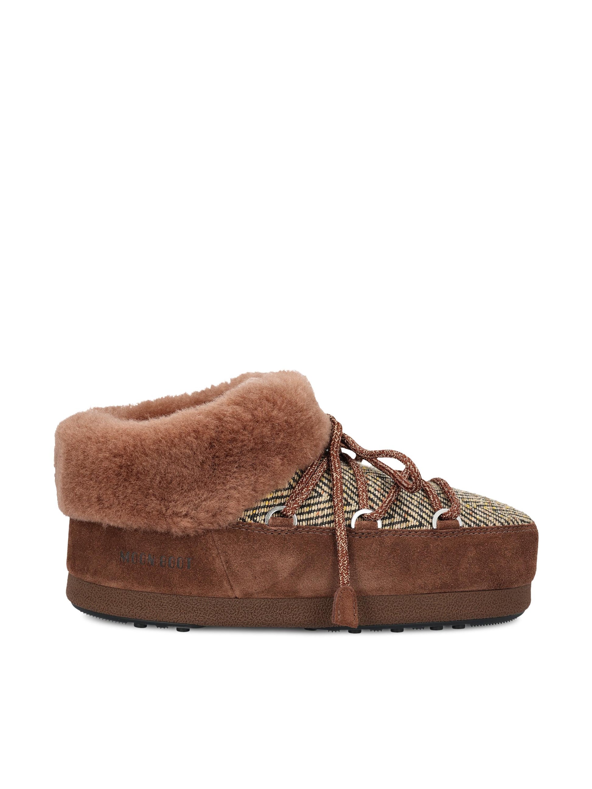 Mule realizzati in misto poliammide. 80D1470120 M062 MOON BOOT - GUEST IN RESIDENCE 