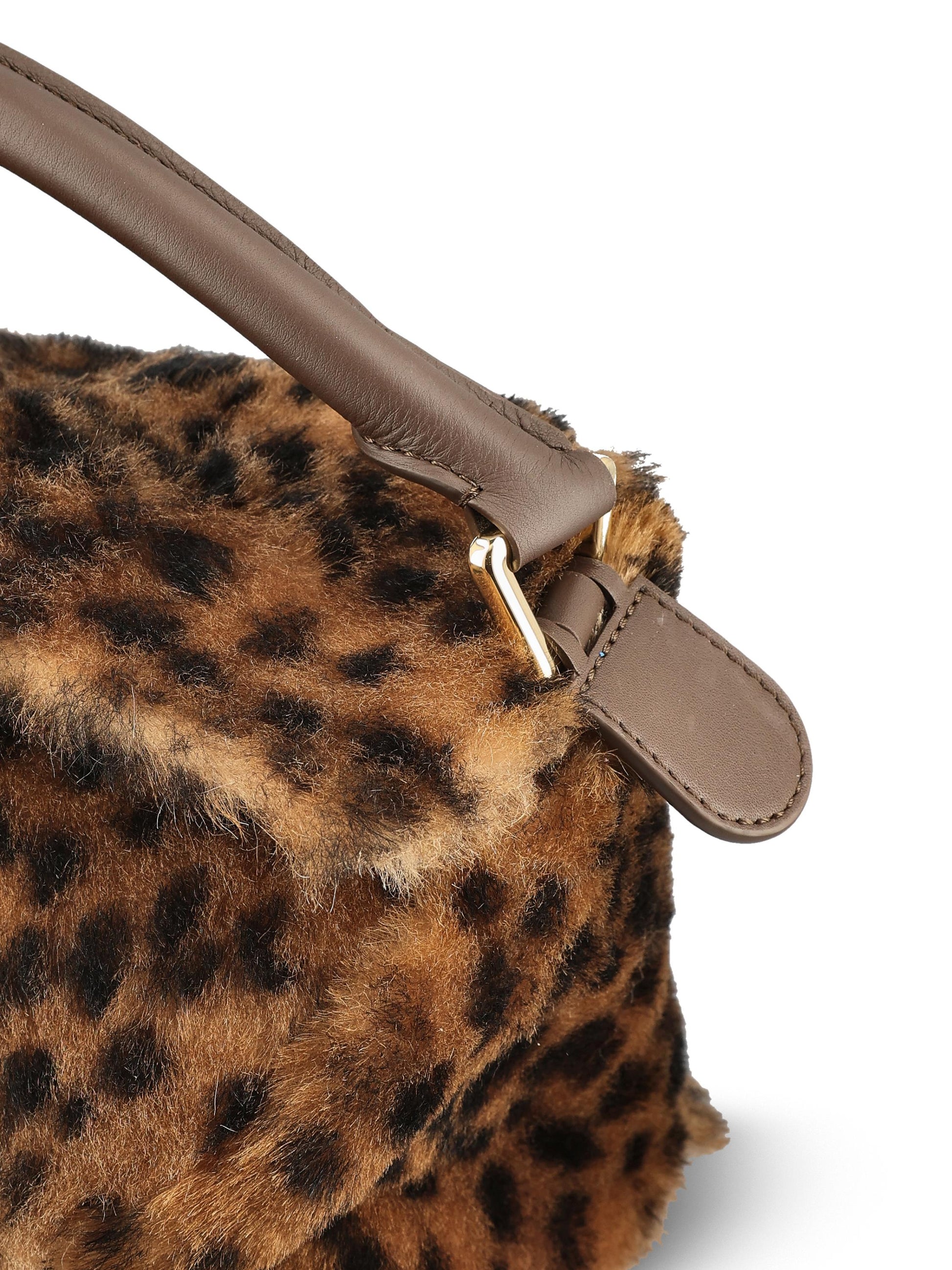 Borsa realizzata in montone. A510P60XBC 2144 LOEWE 