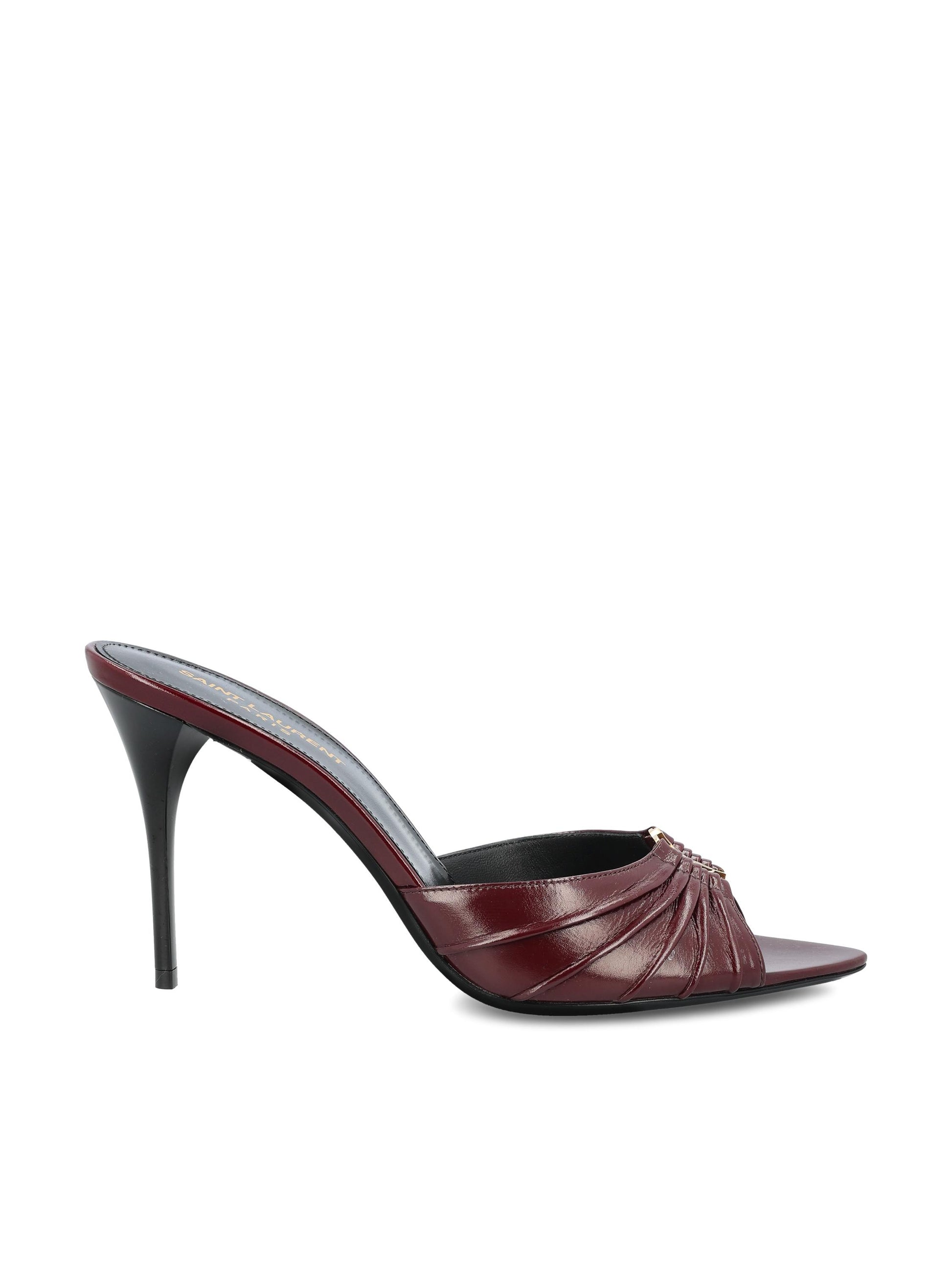 Mule realizzate in pelle di agnello. 799606 AAEHF6629 SAINT LAURENT 