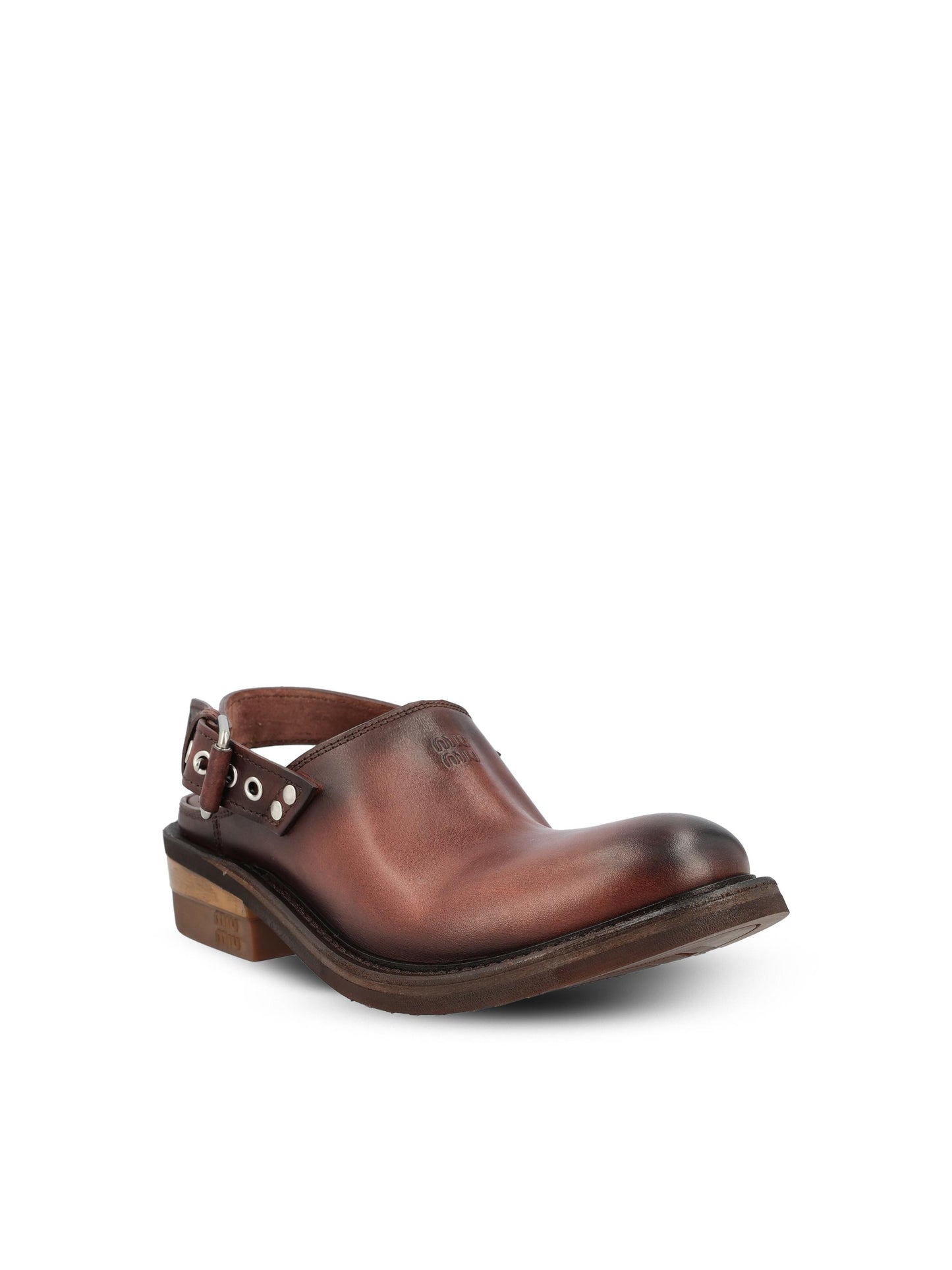 Sabot in pelle di vitello. 5R667E 5ODF0201 MIU MIU 