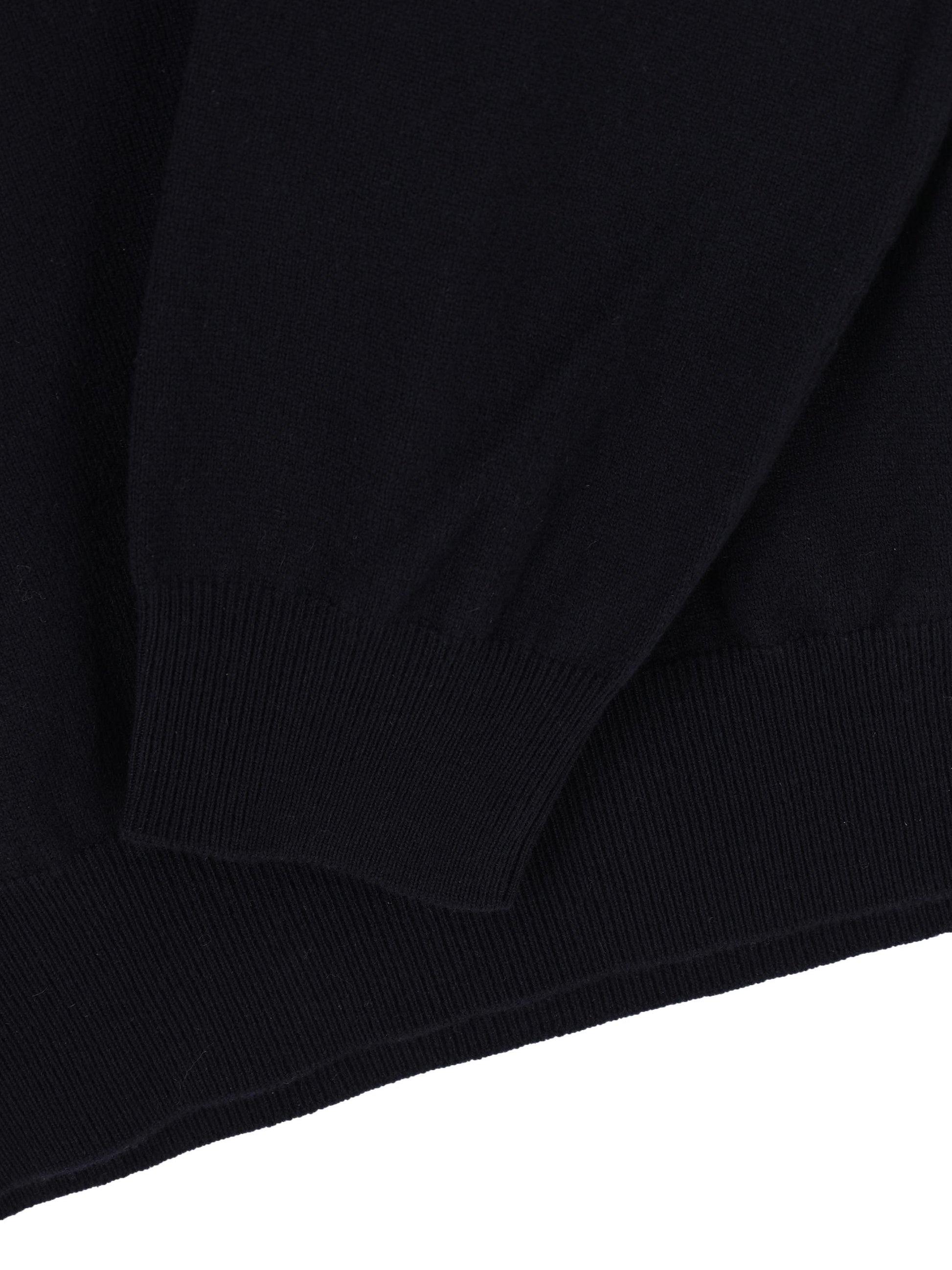 Maglia realizzata in baby cashmere. FAN1203 W000 LORO PIANA 