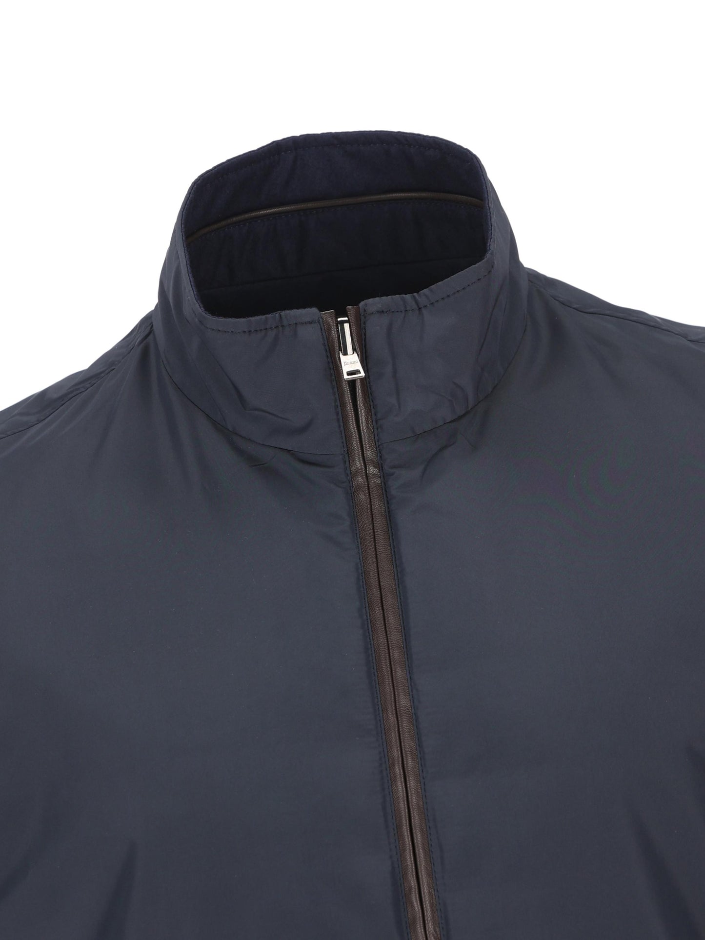 Gilet realizzato in cashmere e seta. GI000636U 381279200 HERNO 