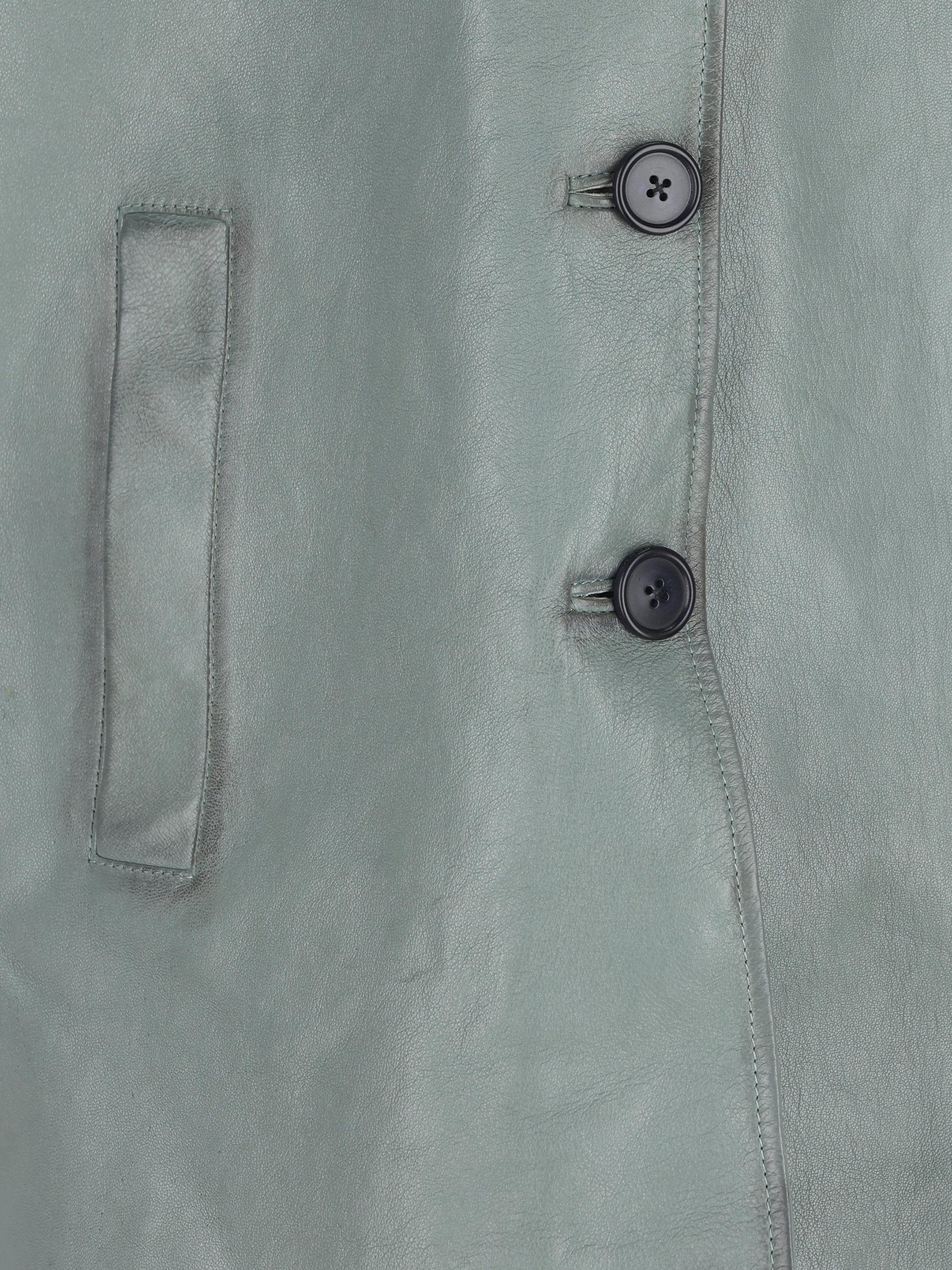 Giacca realizzata in pelle. CH26SCV93205 44L CHLOE' 