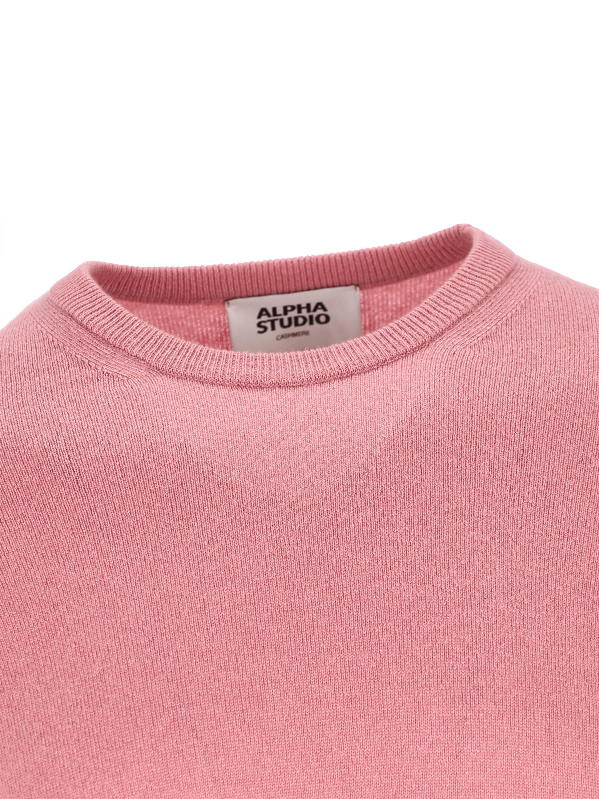 Maglione realizzato in cashmere. 3150C 1030 ALPHA STUDIO 