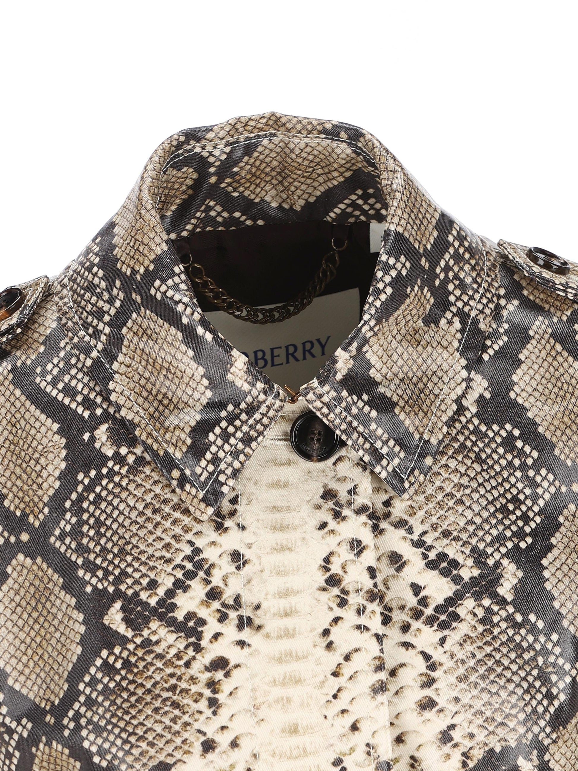Cappotto realizzato in cotone. 8123334 C6084 BURBERRY 