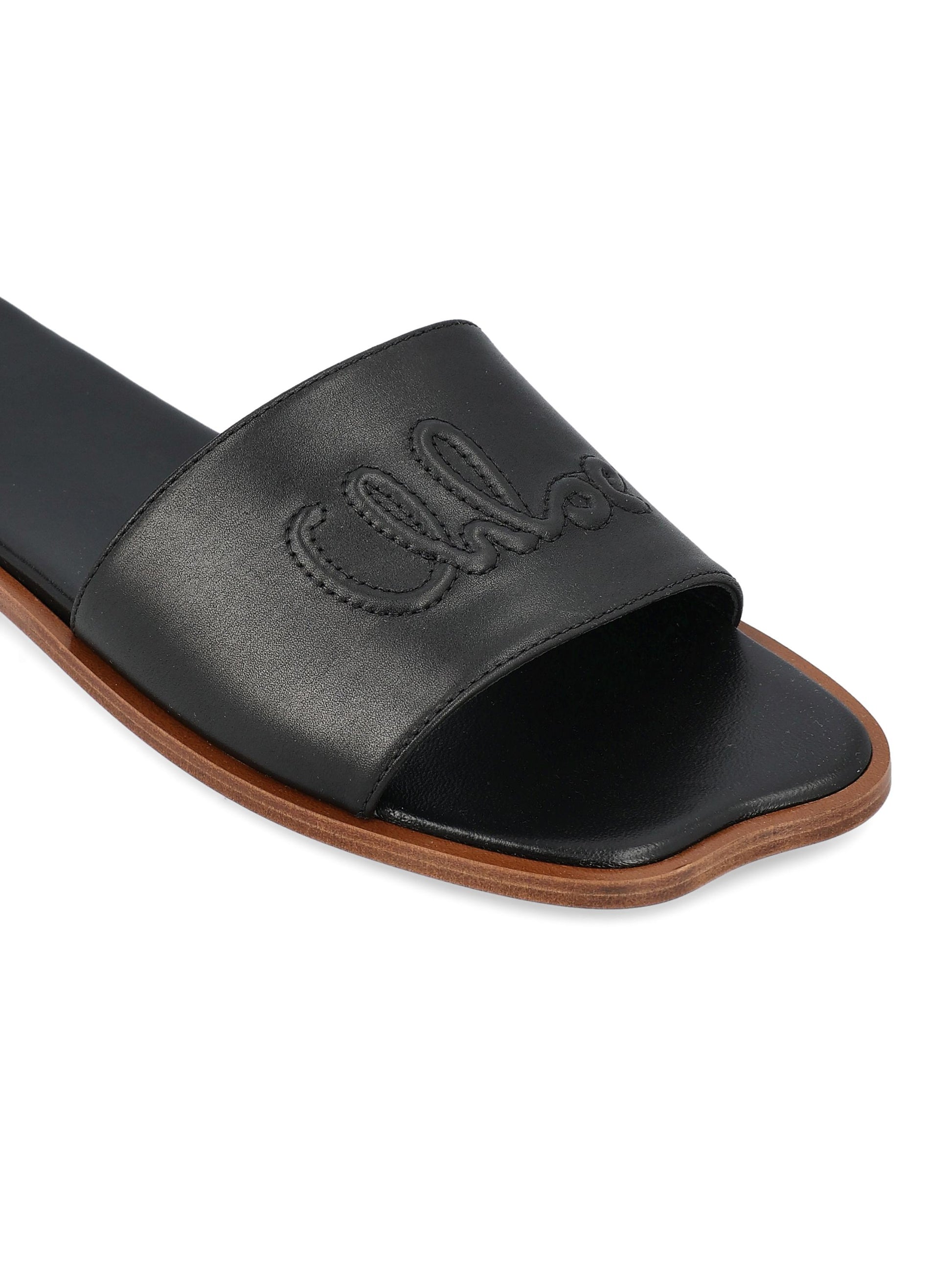 Sandali realizzati in pelle. CH25A12LPI 001 CHLOE' 