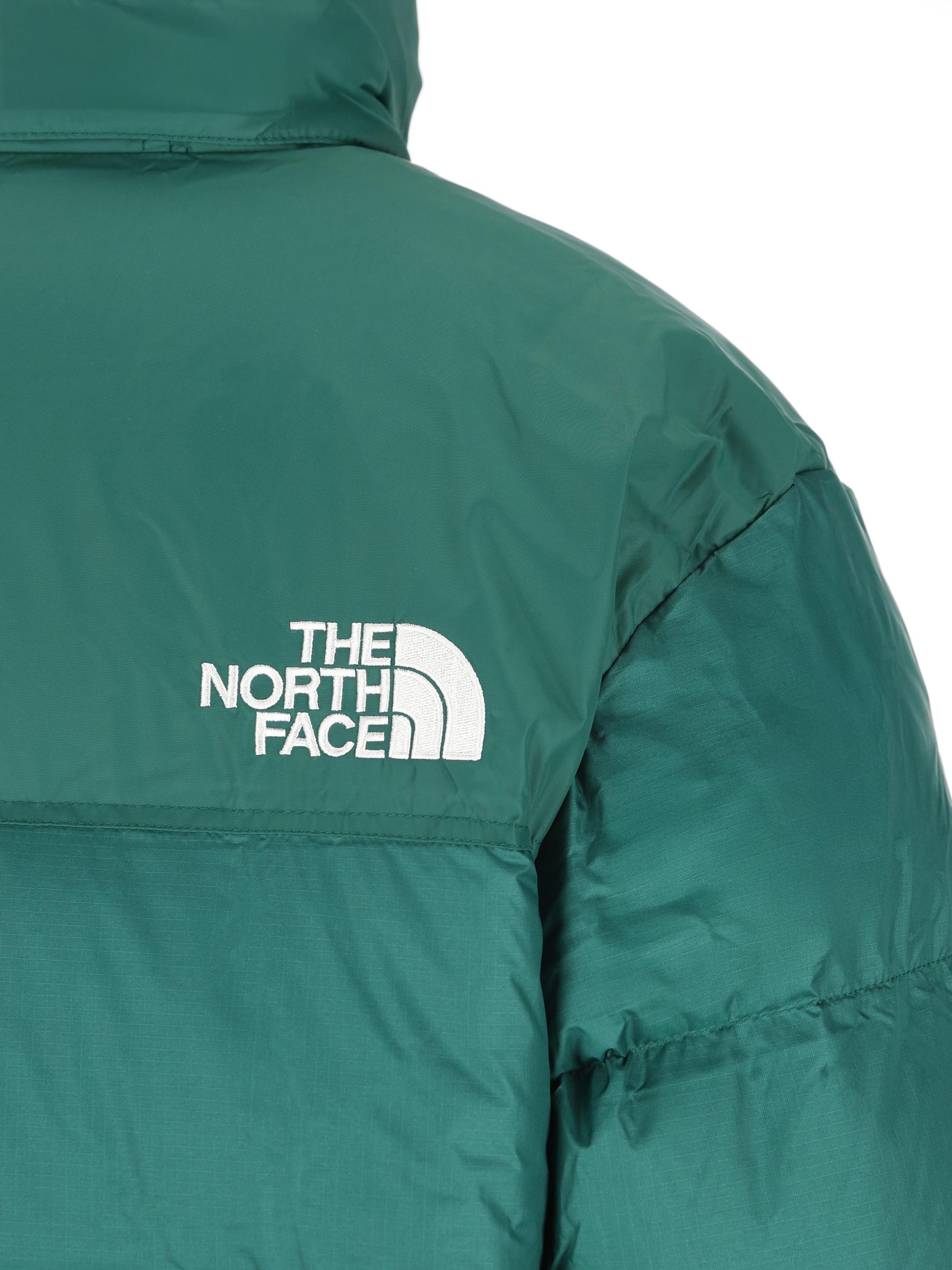 Piumino realizzato in nylon. NF0A3XEO 1KI1 THE NORTH FACE 