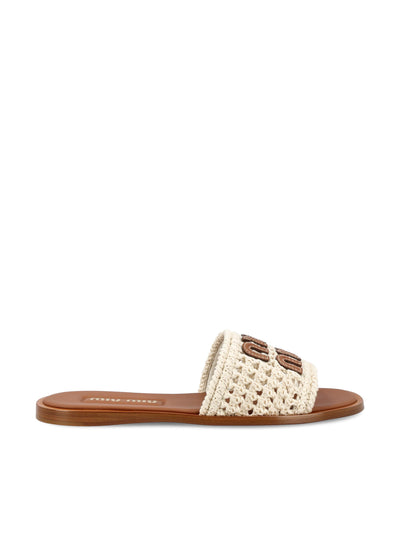 Sandalo realizzato in crochet. 5XX667 2BDFF0304 MIU MIU 