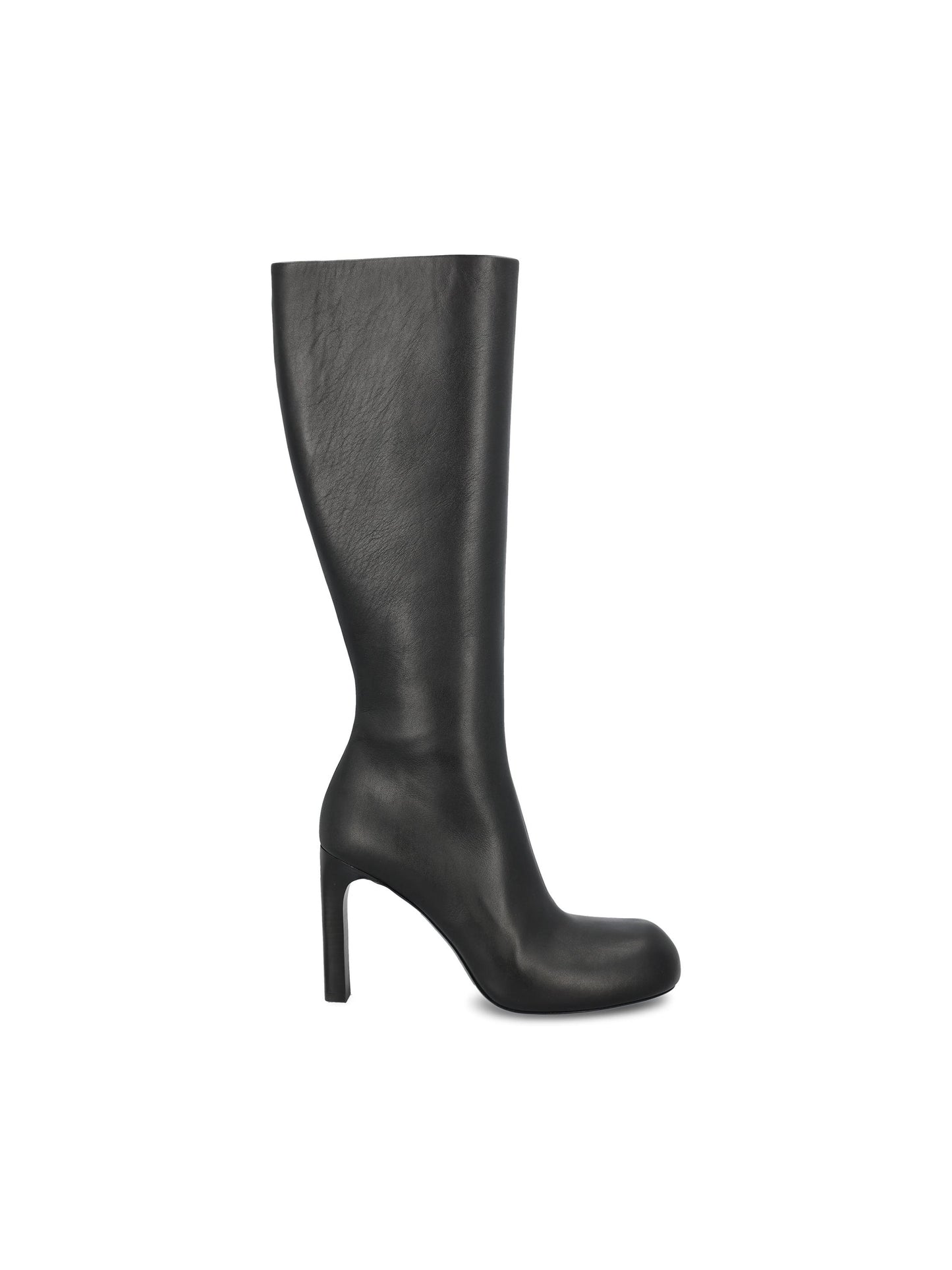 Stivale realizzato in pelle di vitello. 844899 WBDH51081 BALENCIAGA 