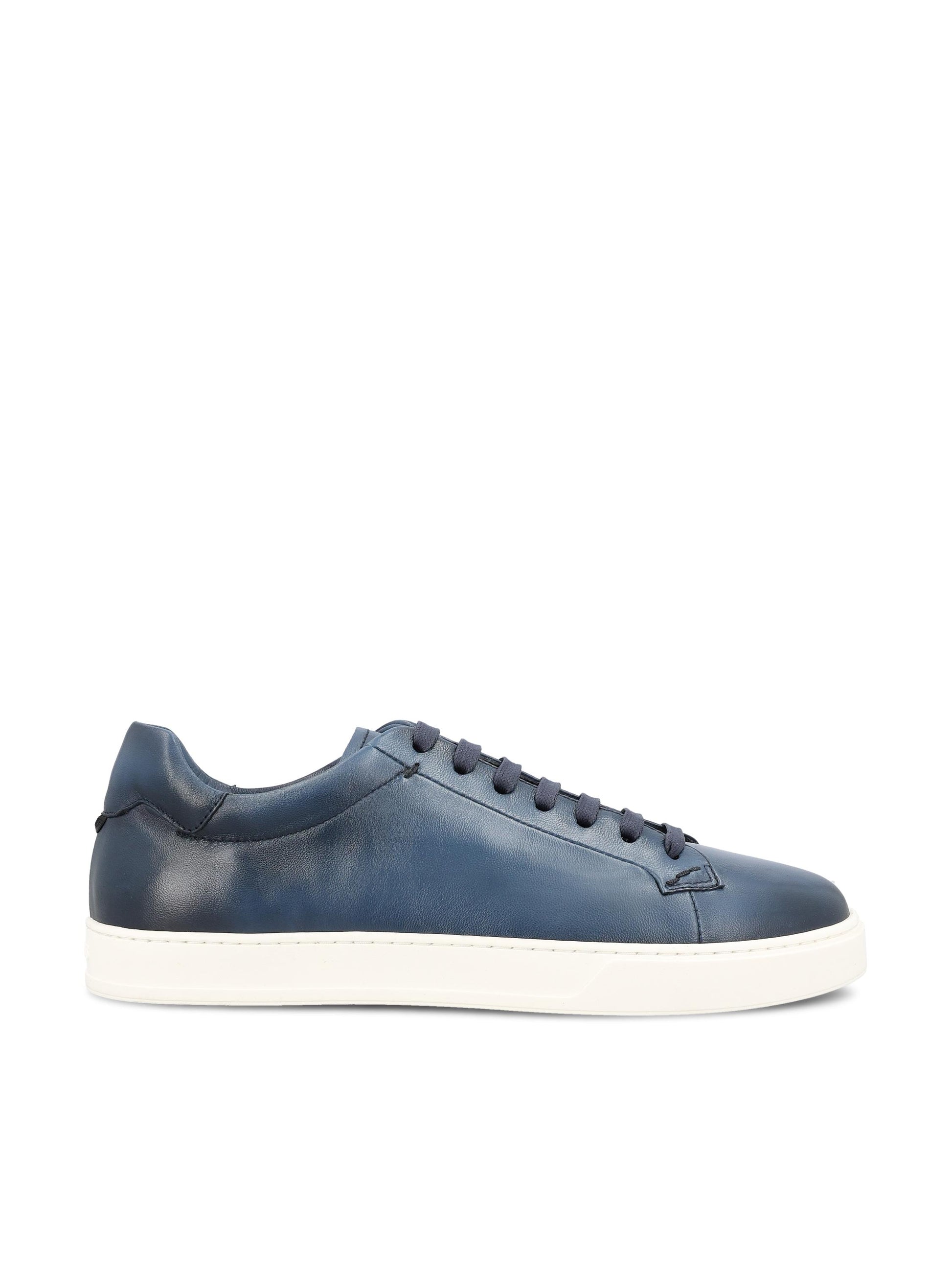 Sneakers realizzate in pelle. DU3552SPENUF282 EB04 DOUCAL'S 