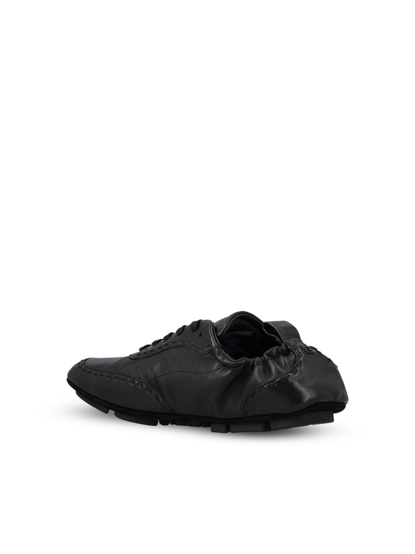 Sneakers realizzate in pelle. 7E1799 AE86F0ABB FENDI 