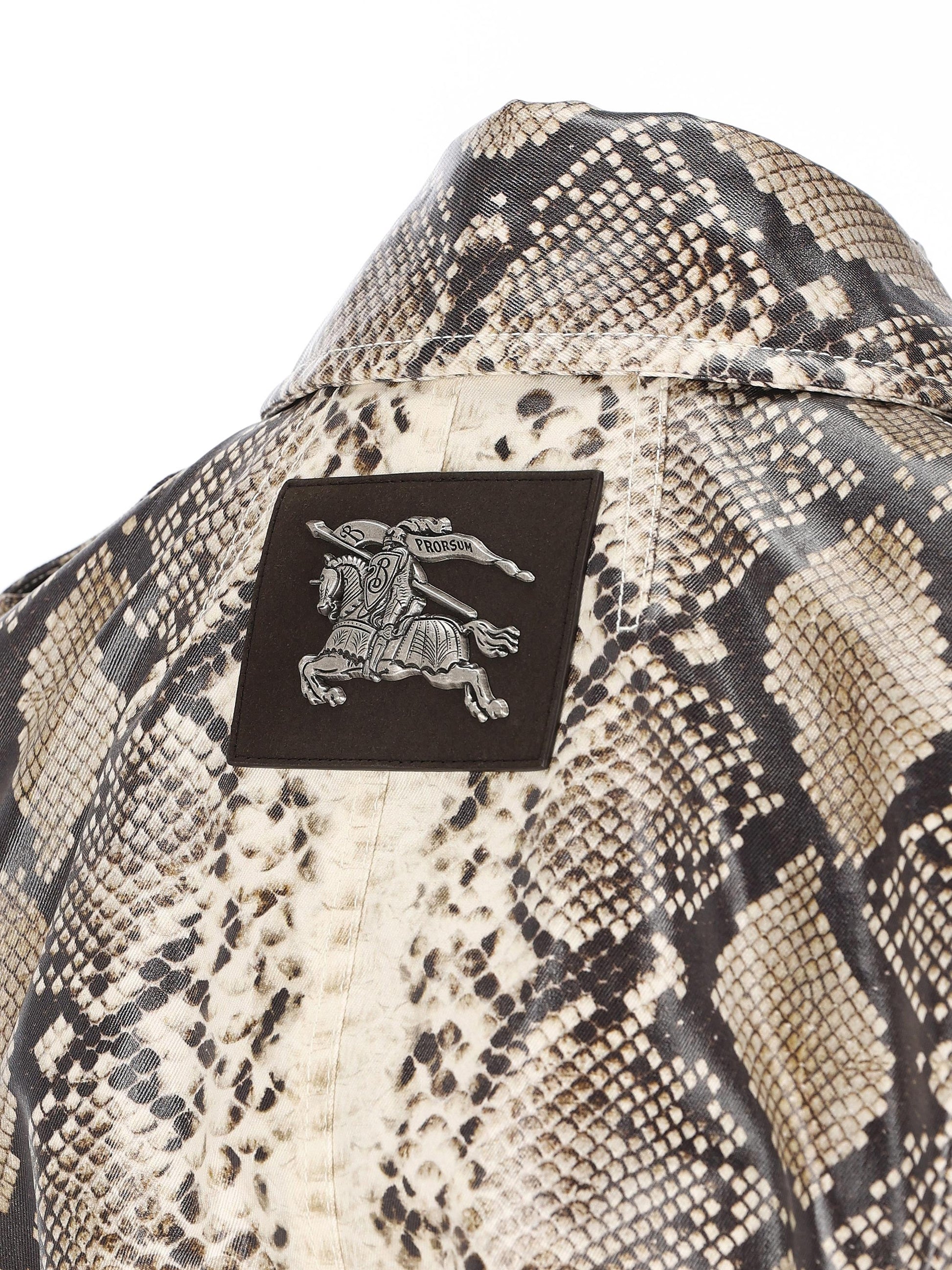 Cappotto realizzato in cotone. 8123334 C6084 BURBERRY 