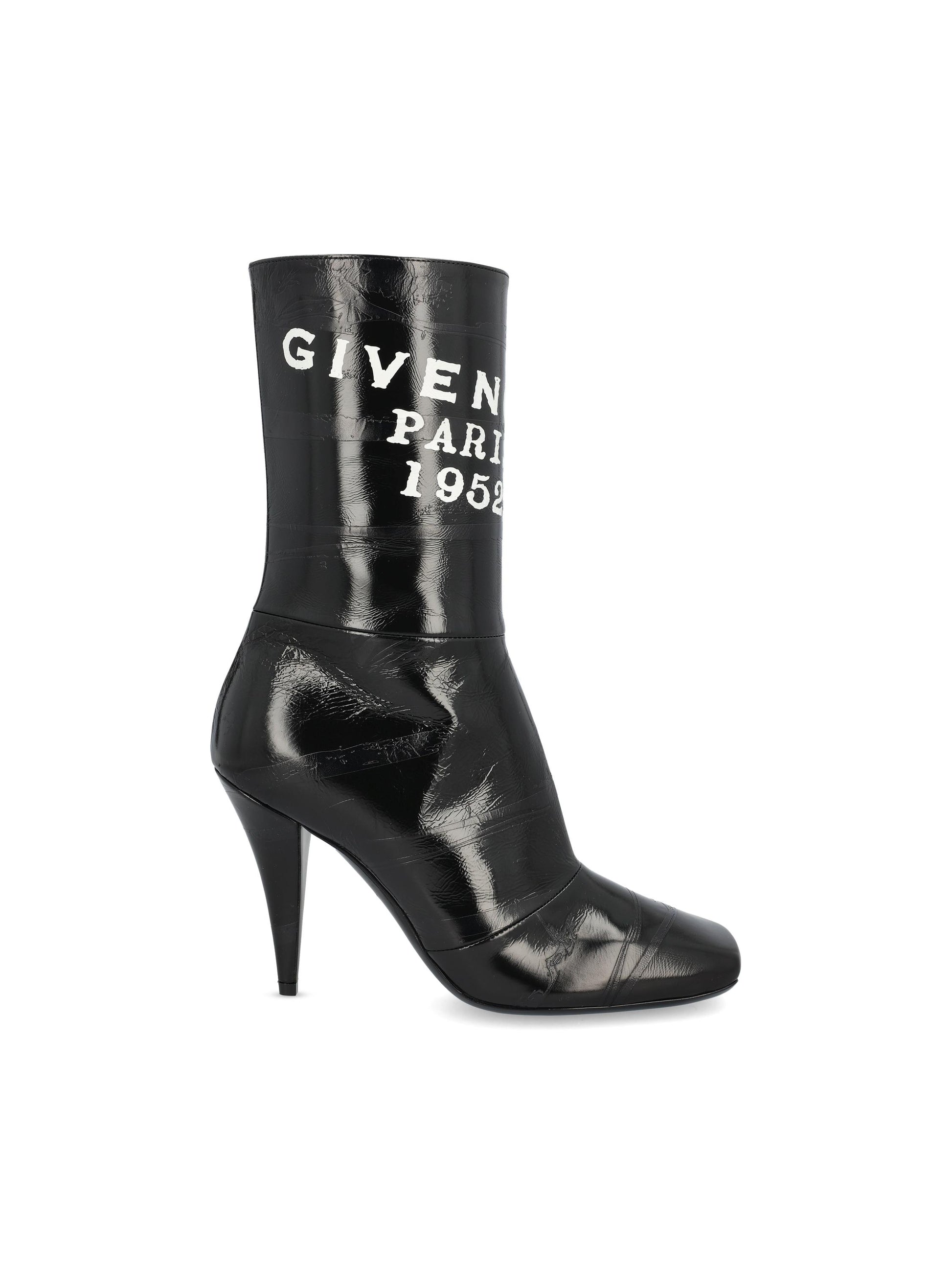Stivaletti realizzati in pelle. BE605FE2FQ 001 GIVENCHY 