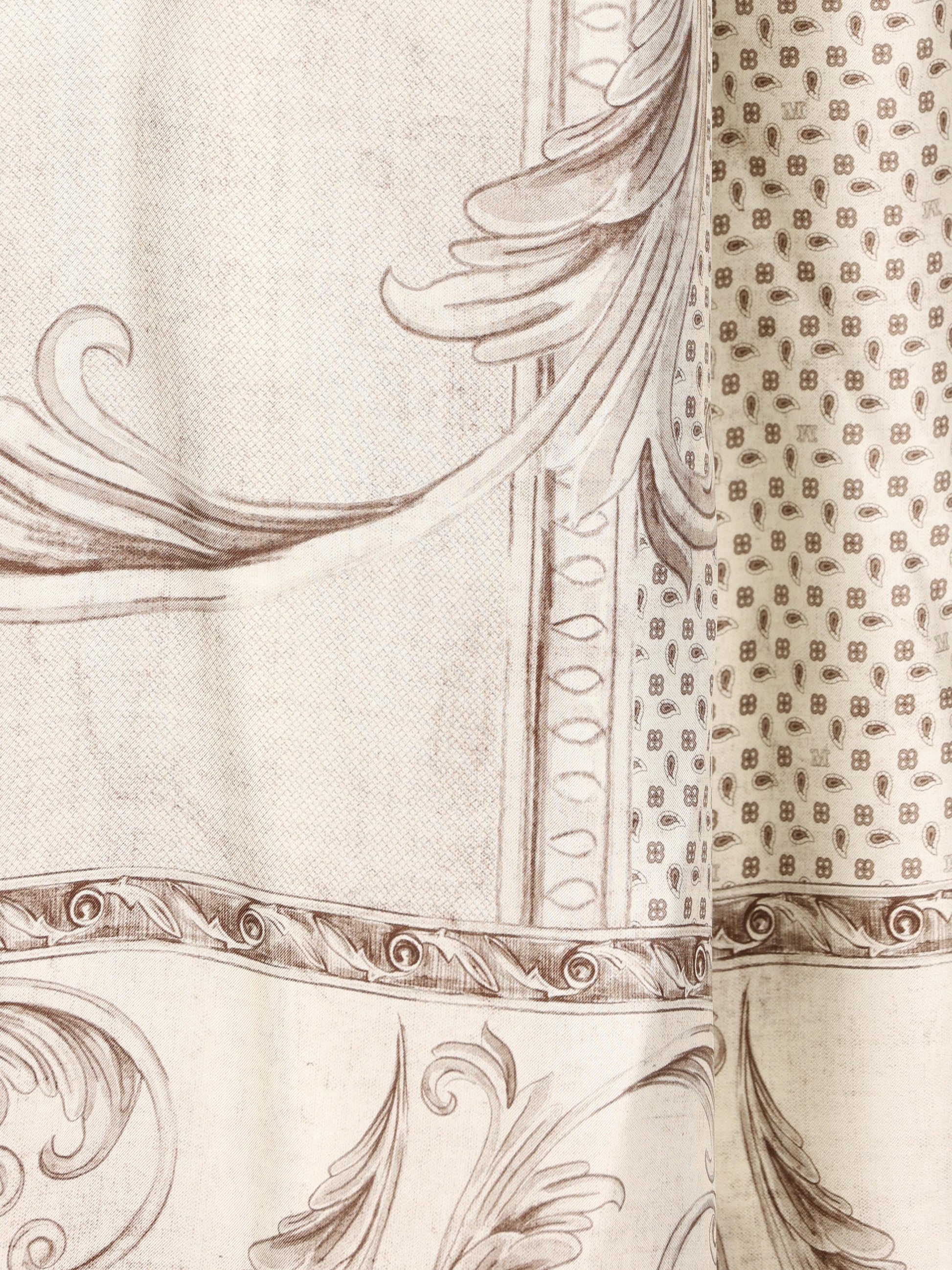 Pantaloni realizzati in seta. 2611131121600 001 MAX MARA 