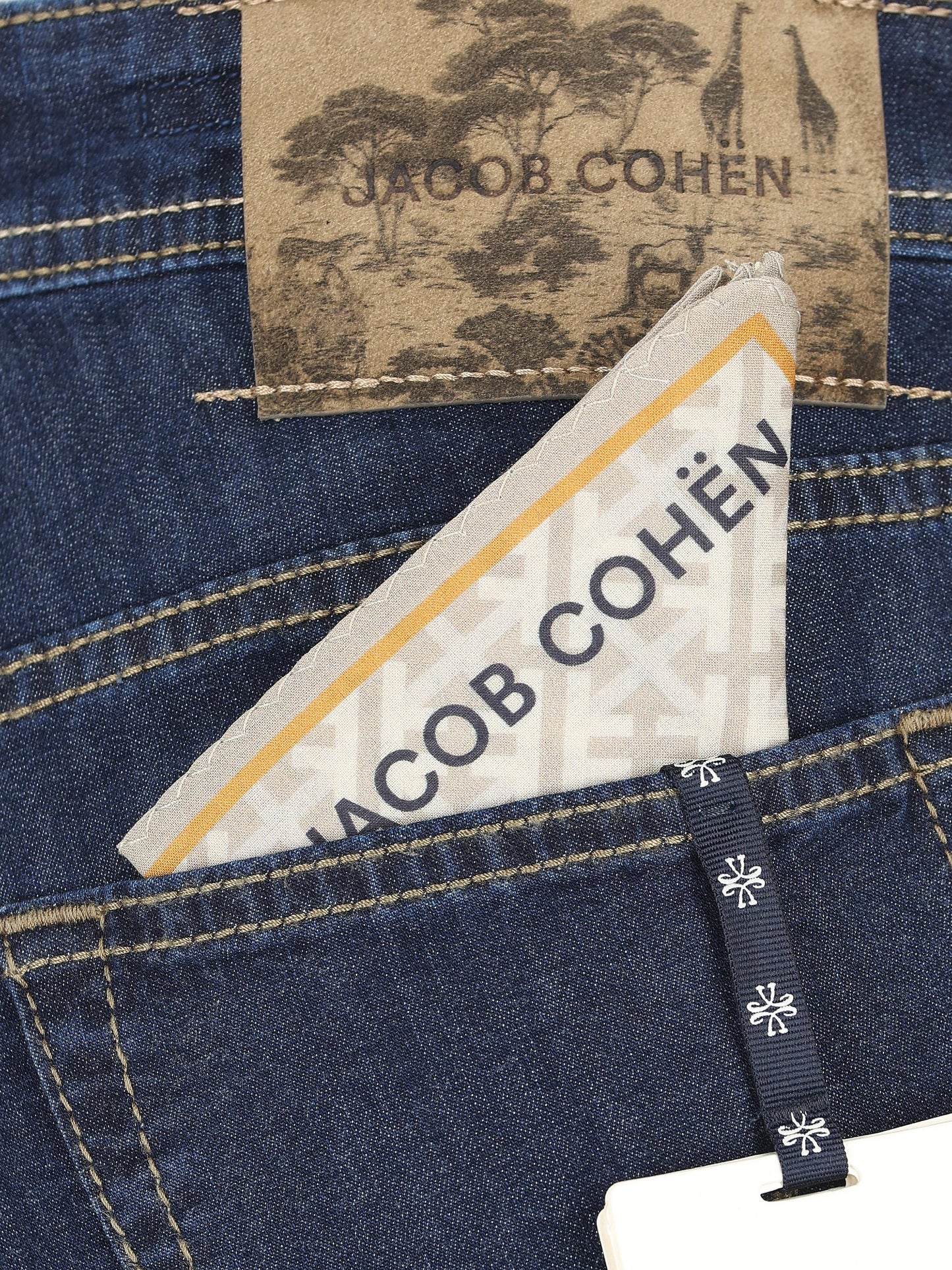 Jeans realizzati in cotone. QM004059 S3735R2100D JACOB COHËN 