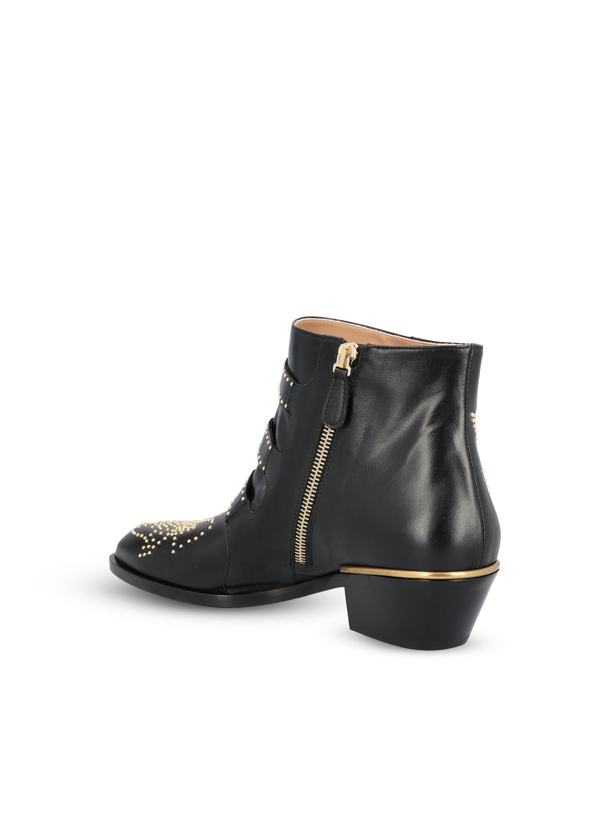Stivaletti realizzati in nappa di montone CHC16A13475 0ZY CHLOE' 