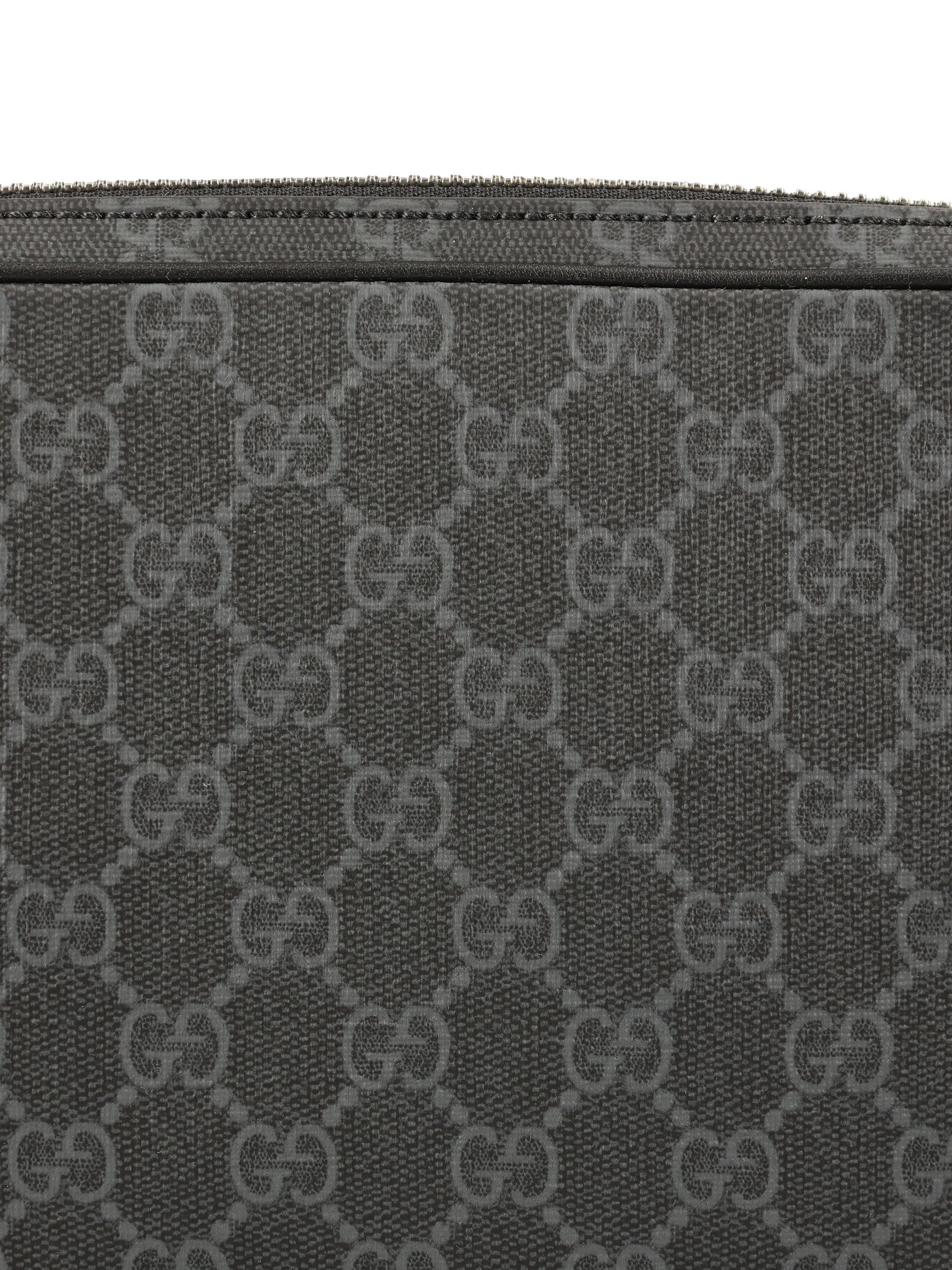 Pouch realizzata in tessuto. 792096 FADJA1042 GUCCI 