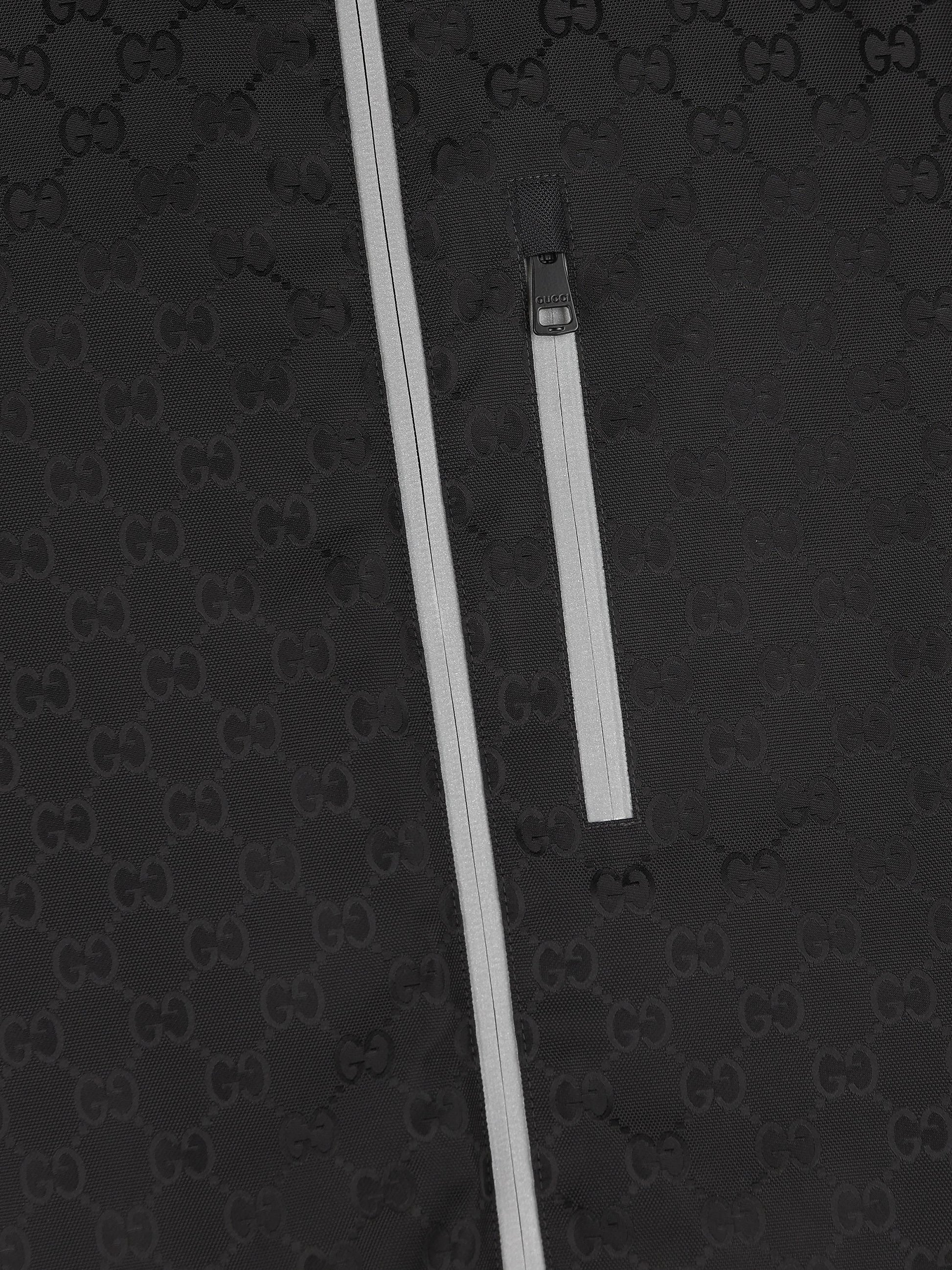 Giacca realizzata in tessuto tecnico. 837771 ZATL71000 GUCCI 