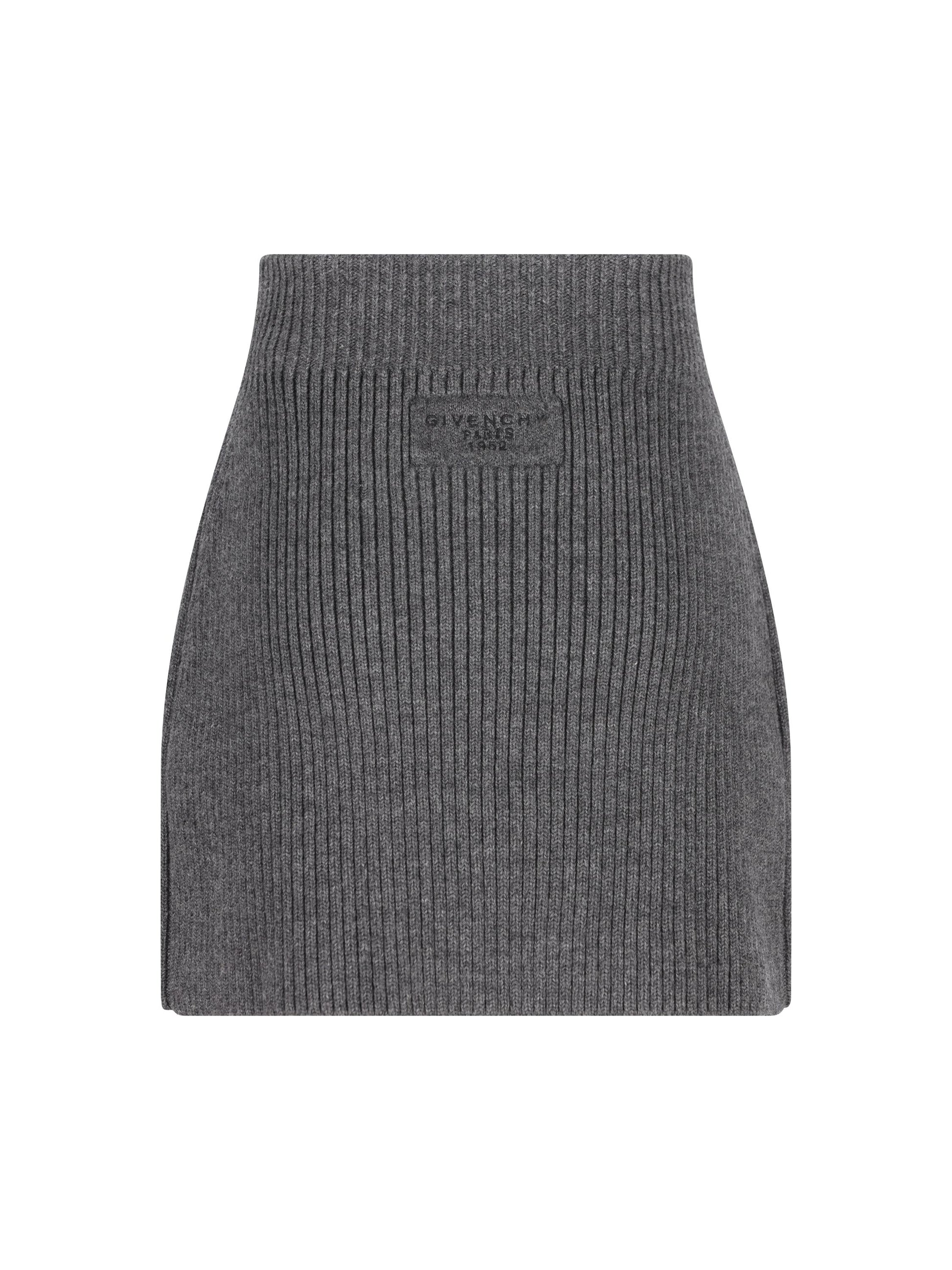 Gonna realizzata in lana e alpaca. BW41094ZSM 033 GIVENCHY 