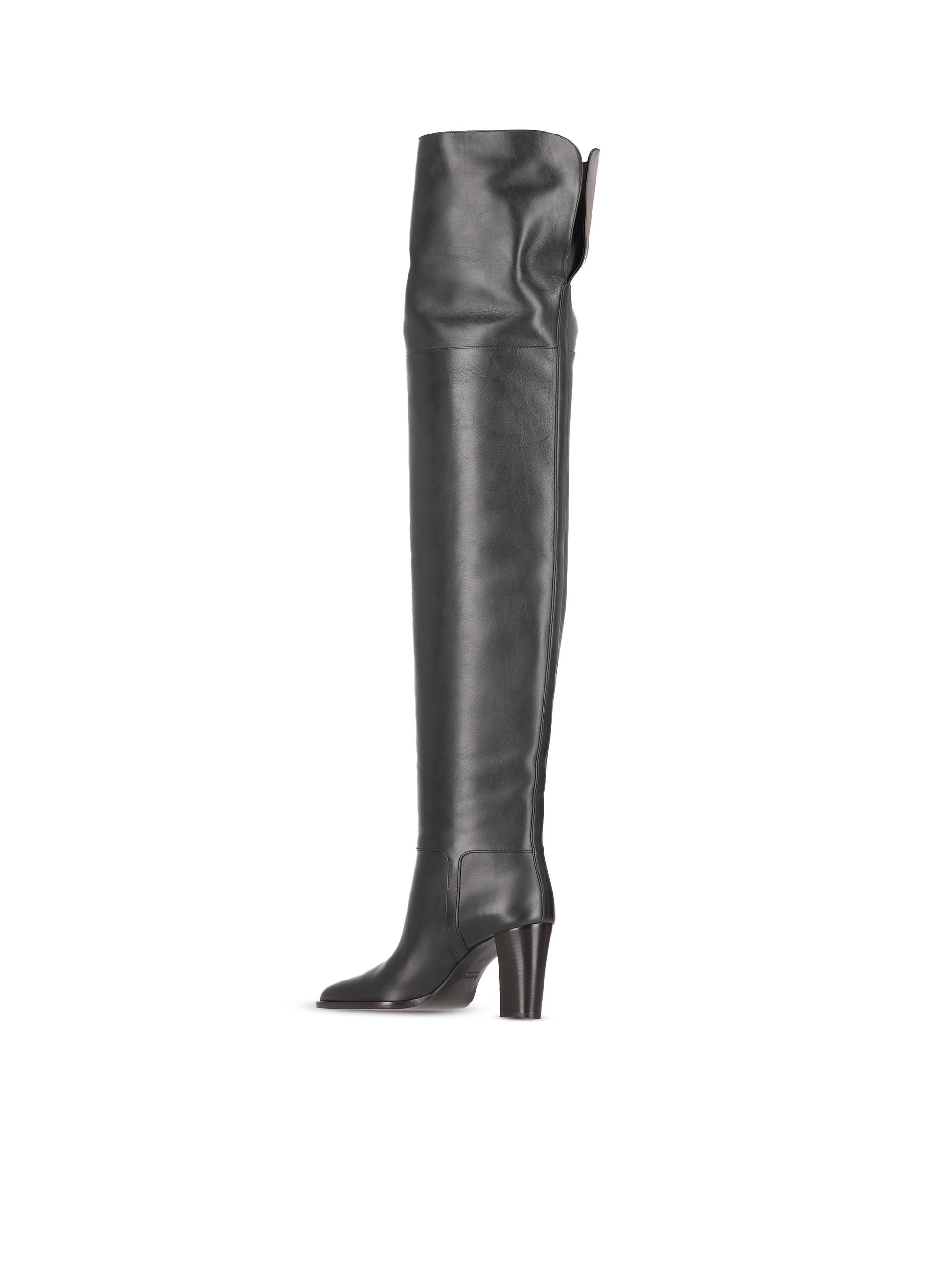 Stivali realizzati in pelle. 840702 AAFBC1000 SAINT LAURENT 