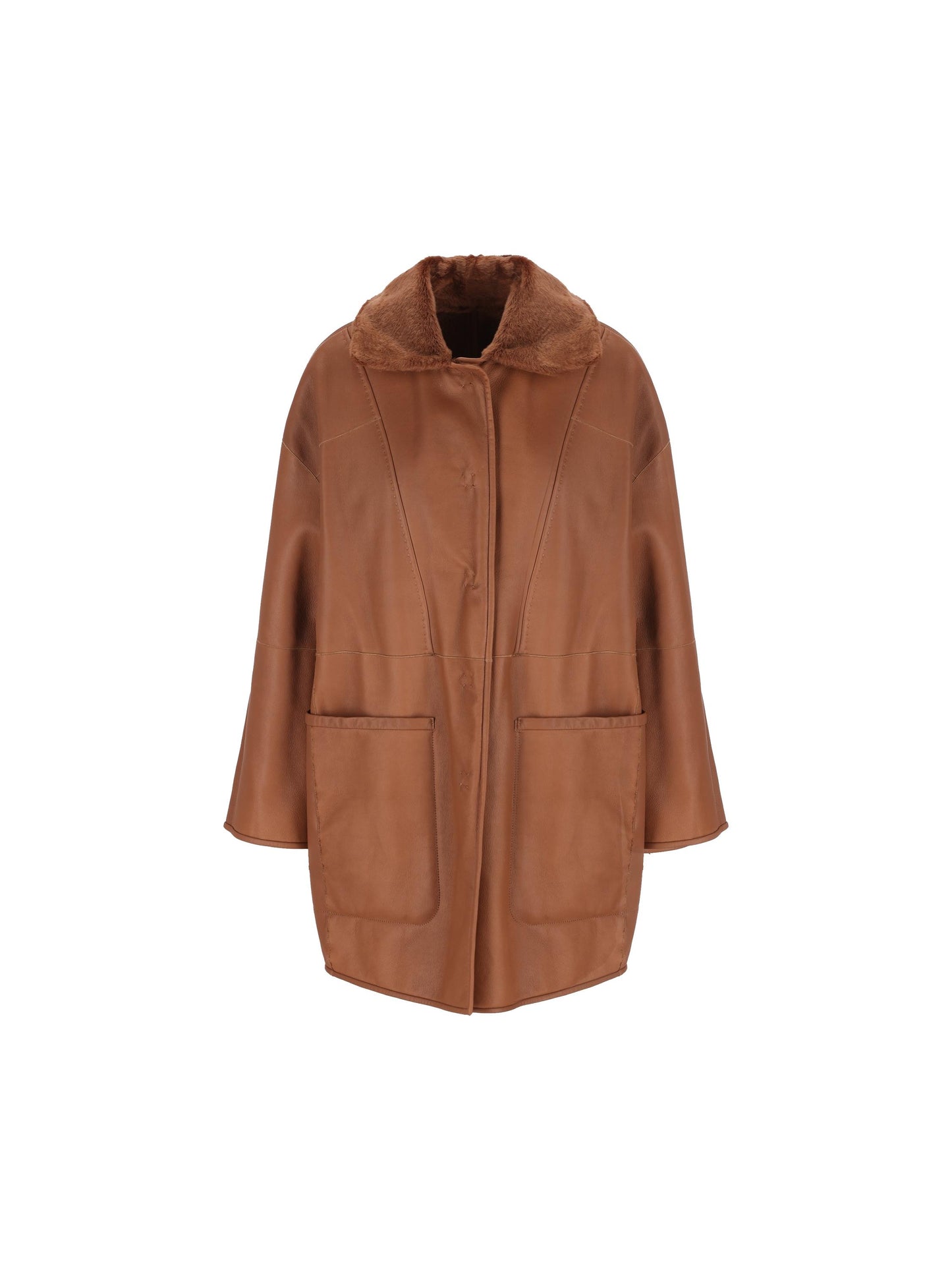 Cappotto realizzato in montone. 2521416015600 001 MAX MARA - ATELIER 