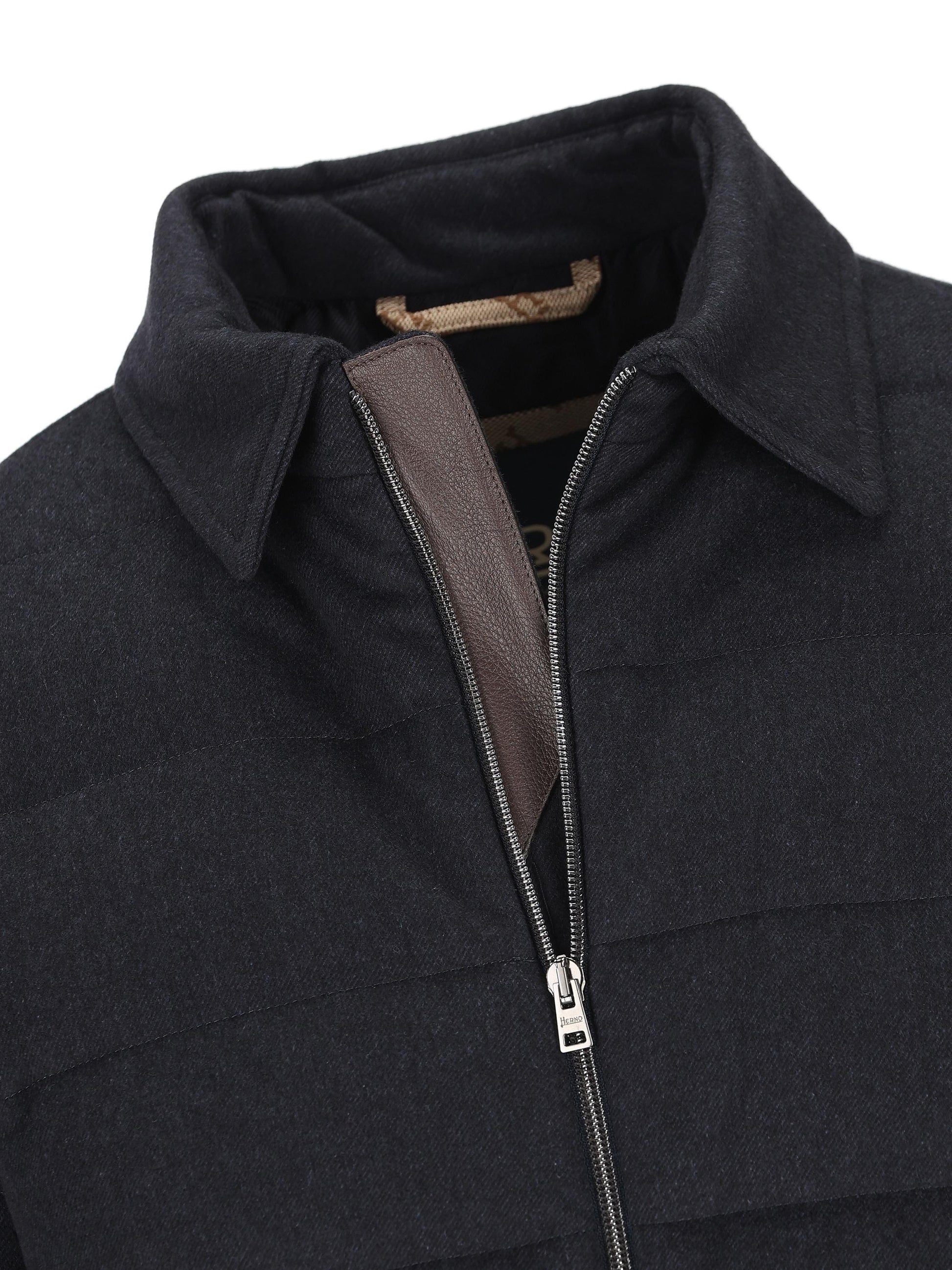 Piumino in seta e cashmere. PI001261U 380879200 HERNO 