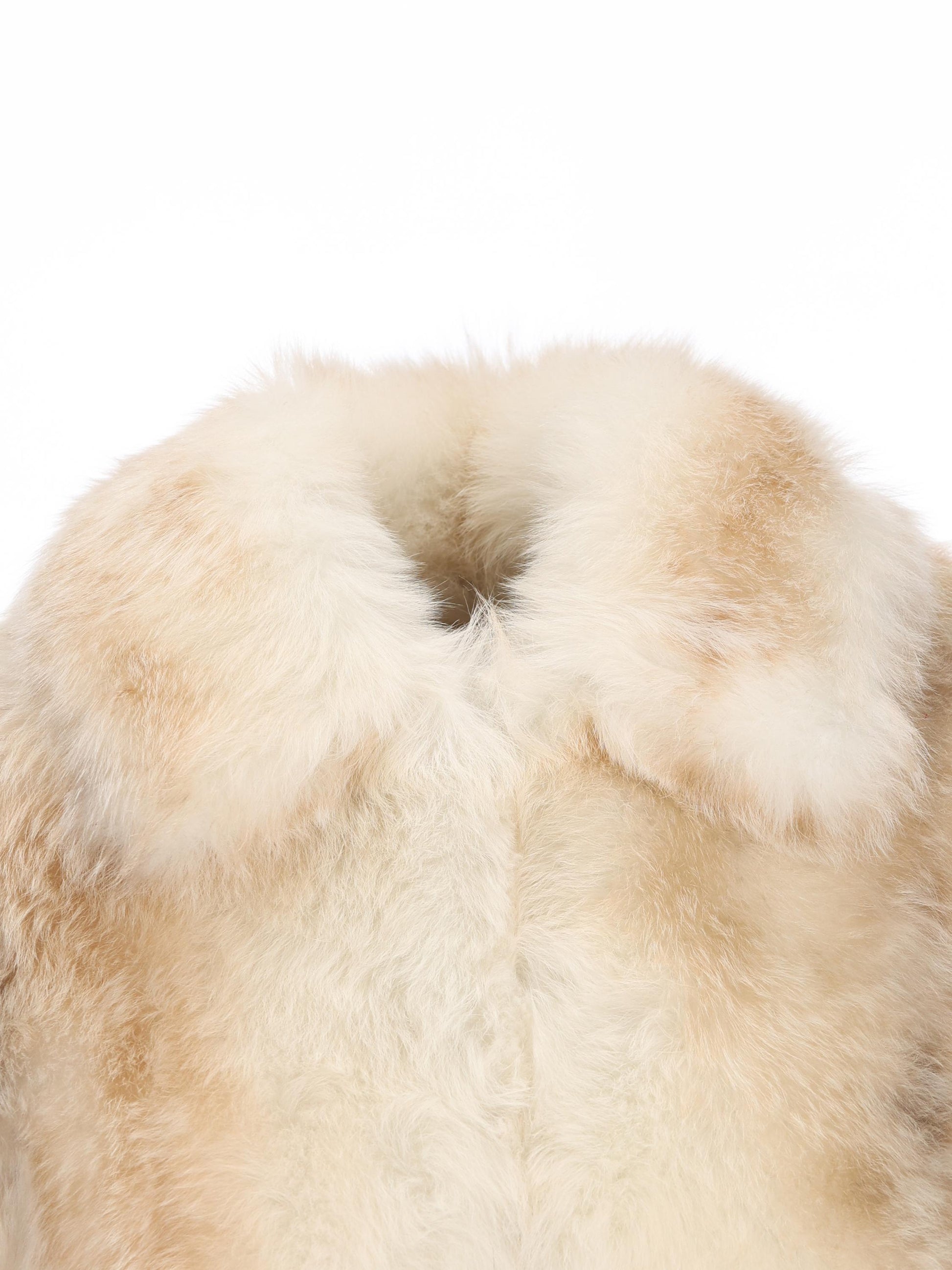 Gilet realizzato in pelliccia di agnello. 852684 XSAG40902 GUCCI 