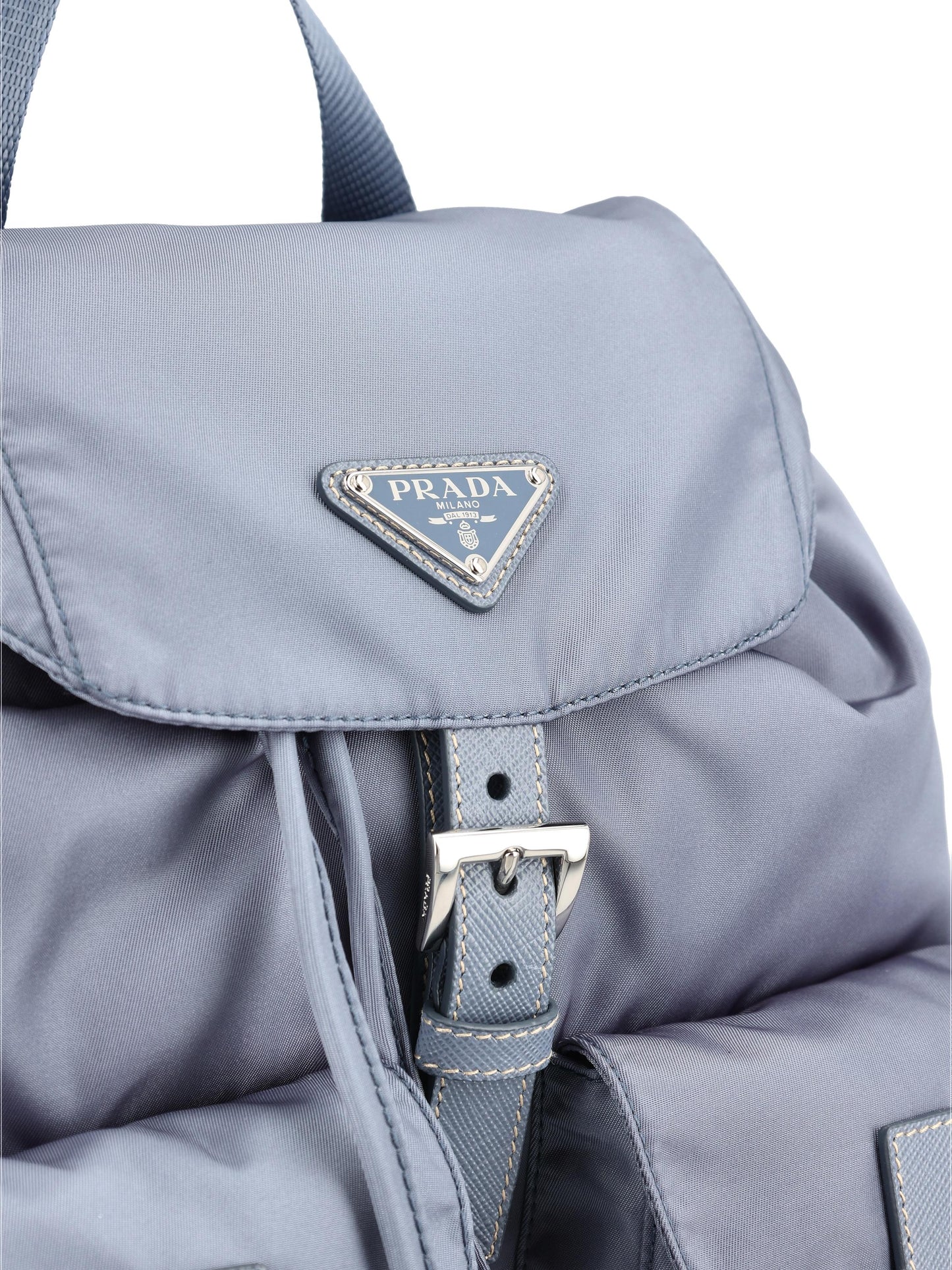 Zaino realizzato in poliammide riciclata. 1BZ677 RV44F0D57 PRADA 