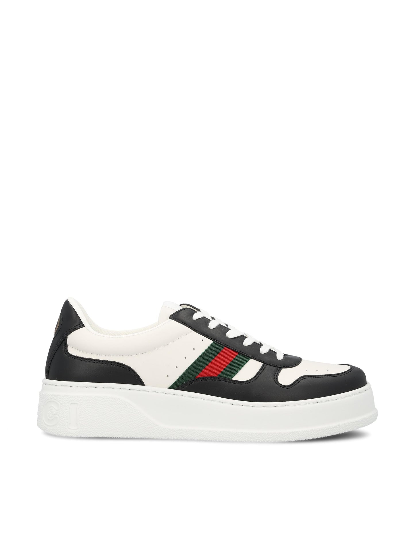 Sneakers realizzate in pelle. 848317 AAE0H1097 GUCCI 