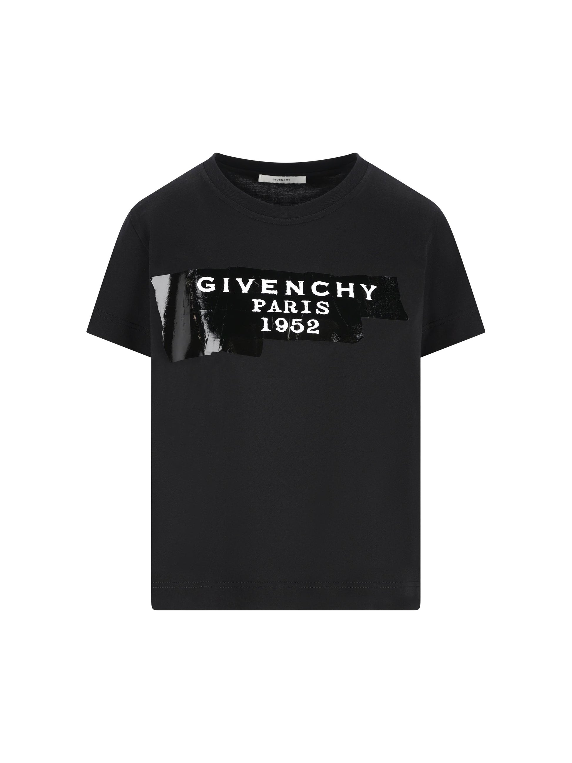 T-Shirt realizzata in cotone. BW70FJP78U 001 GIVENCHY 