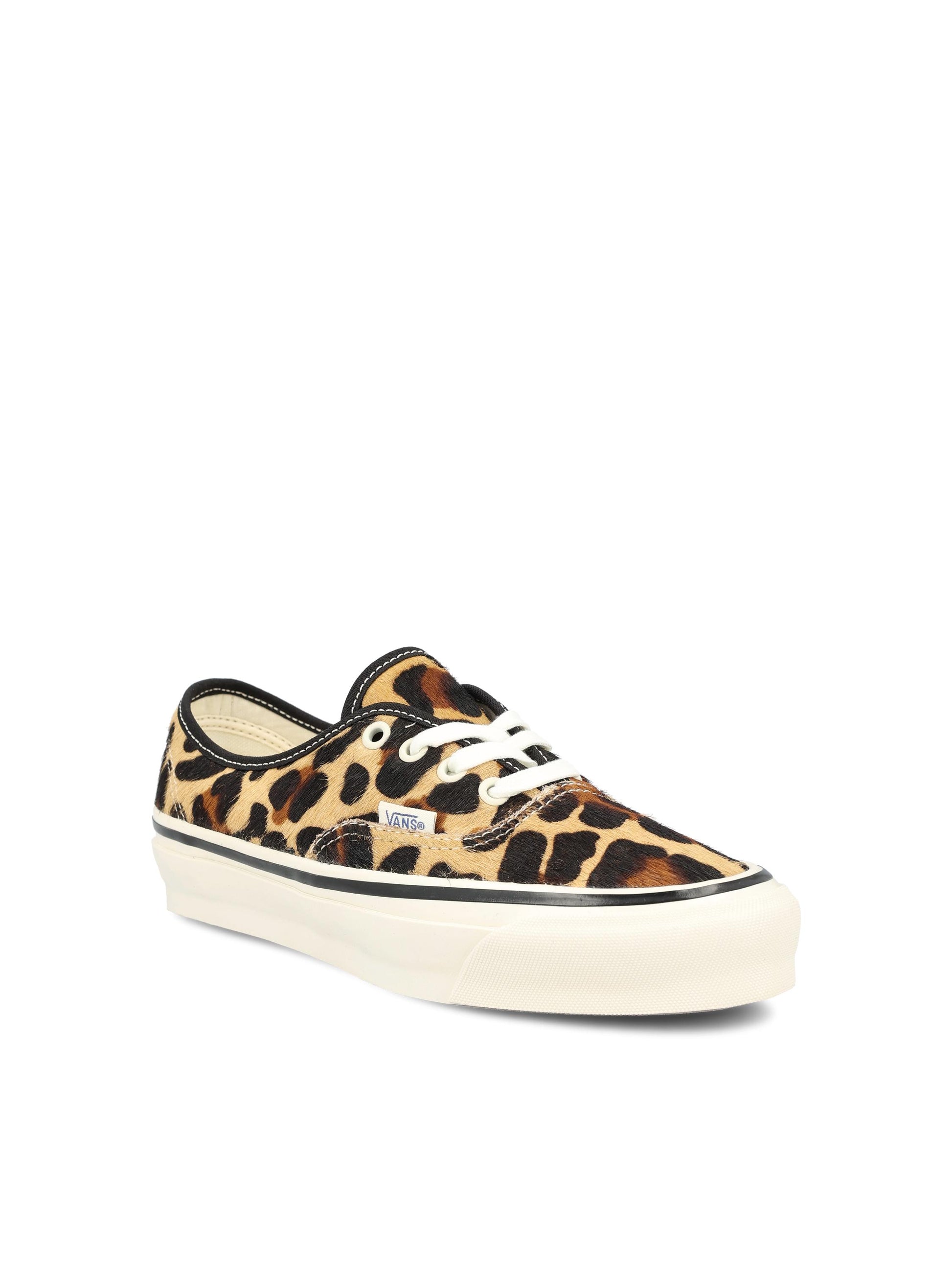 Sneakers realizzate in pelle. VN000EK4UOV1 VNUOV VANS 