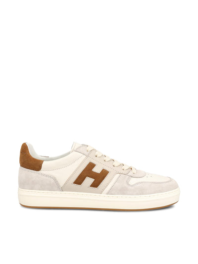 Sneakers realizzate in pelle scamosciata. HXM6680FZ00UHC 687M HOGAN 