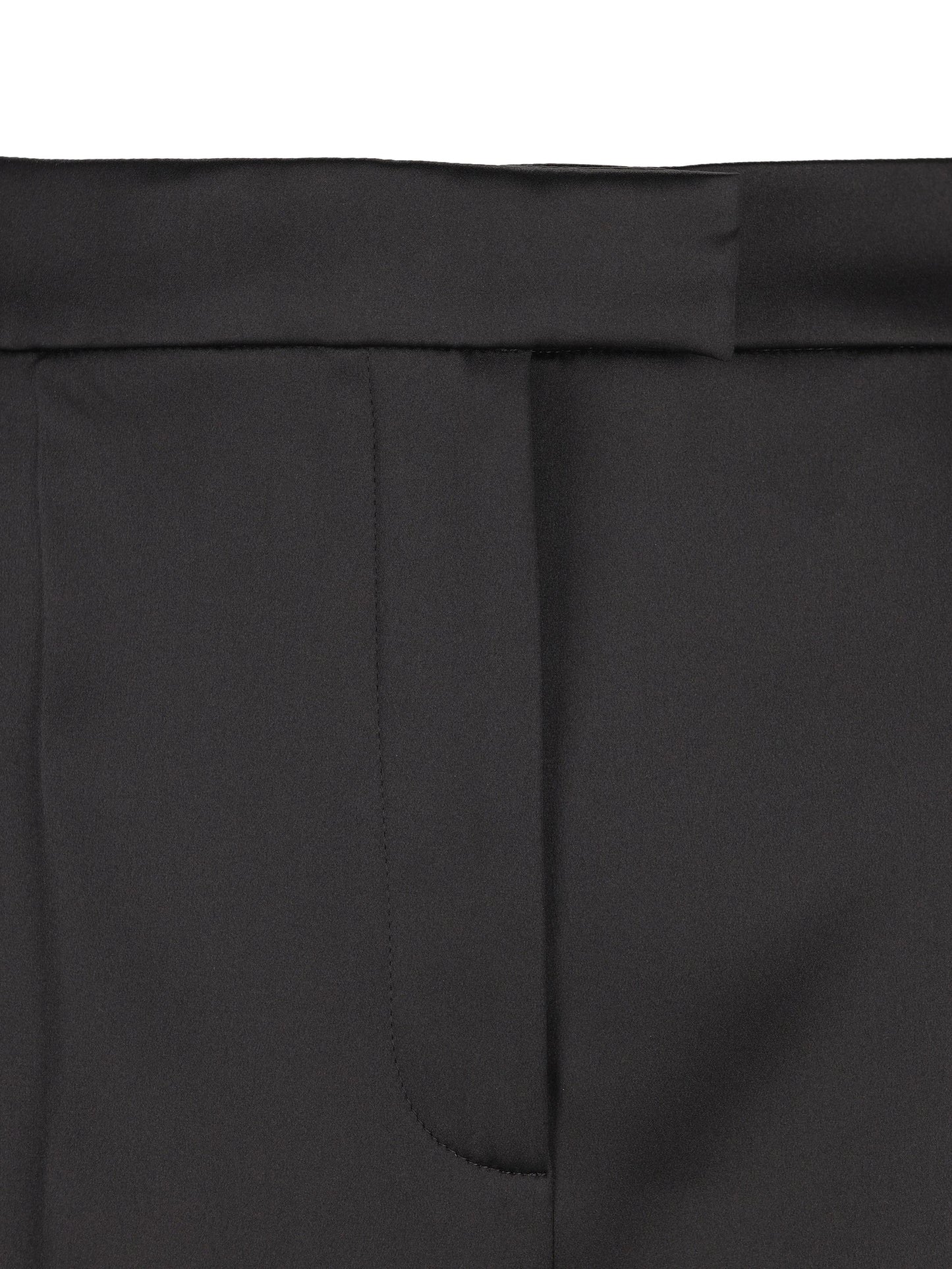 Pantaloni realizzati in seta. 8B0RB786A8H 0NO VALENTINO GARAVANI 