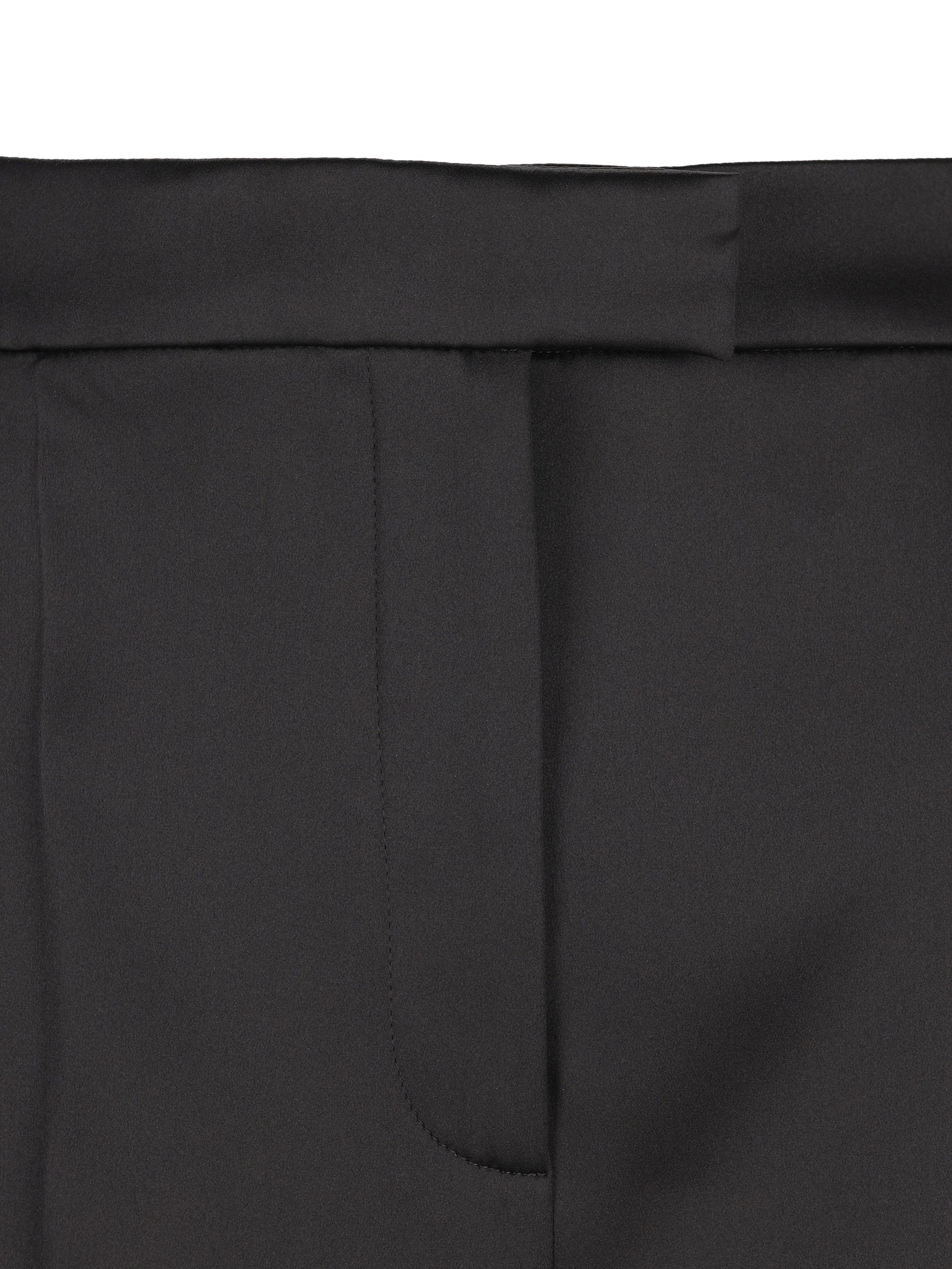 Pantaloni realizzati in seta. 8B0RB786A8H 0NO VALENTINO GARAVANI 