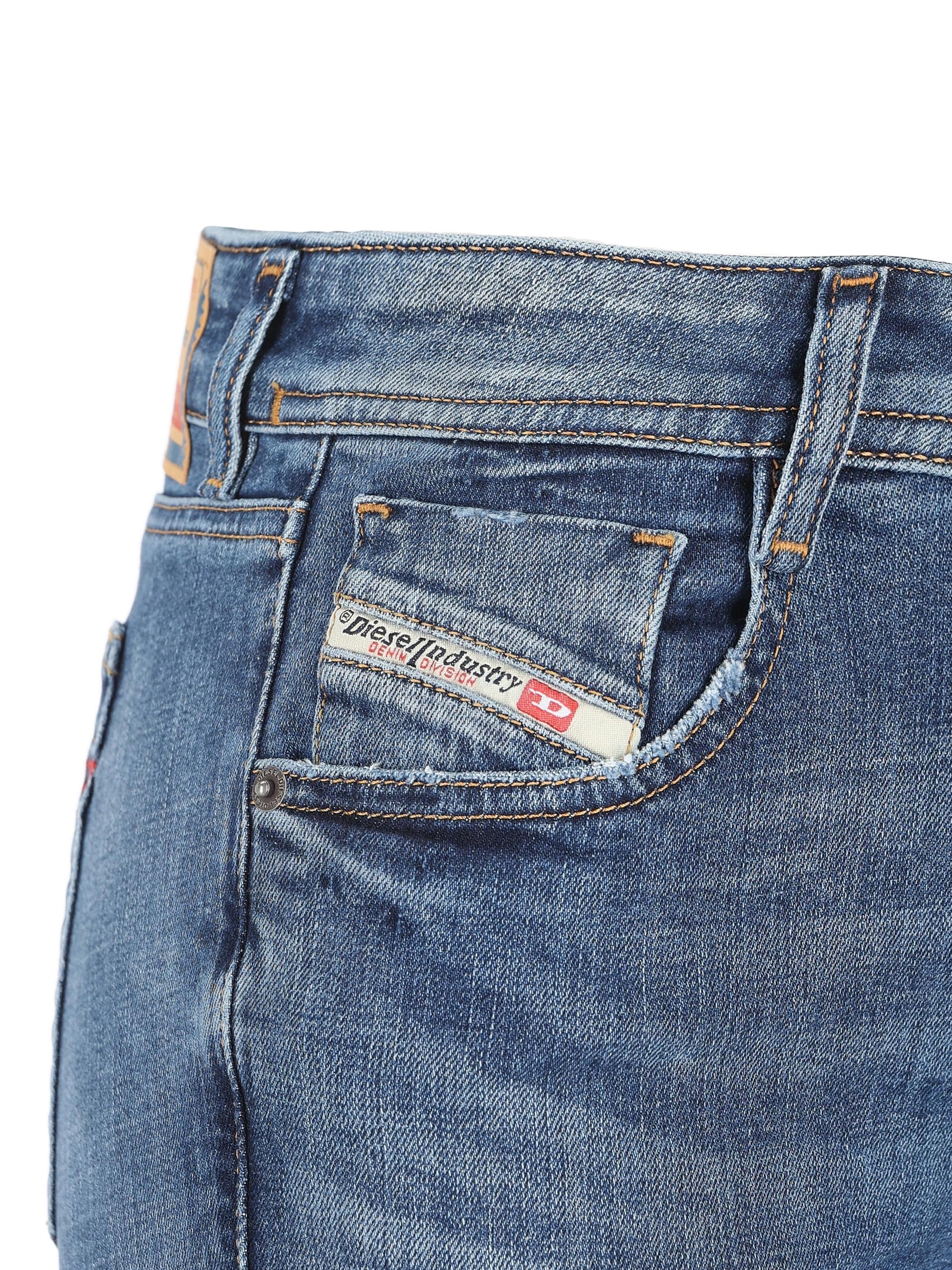 Jeans realizzati in cotone. A11003 09J3301 DIESEL 