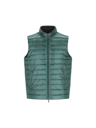 Gilet reversibile realizzato in poliammide. PI001320U 12020Z7892 HERNO 