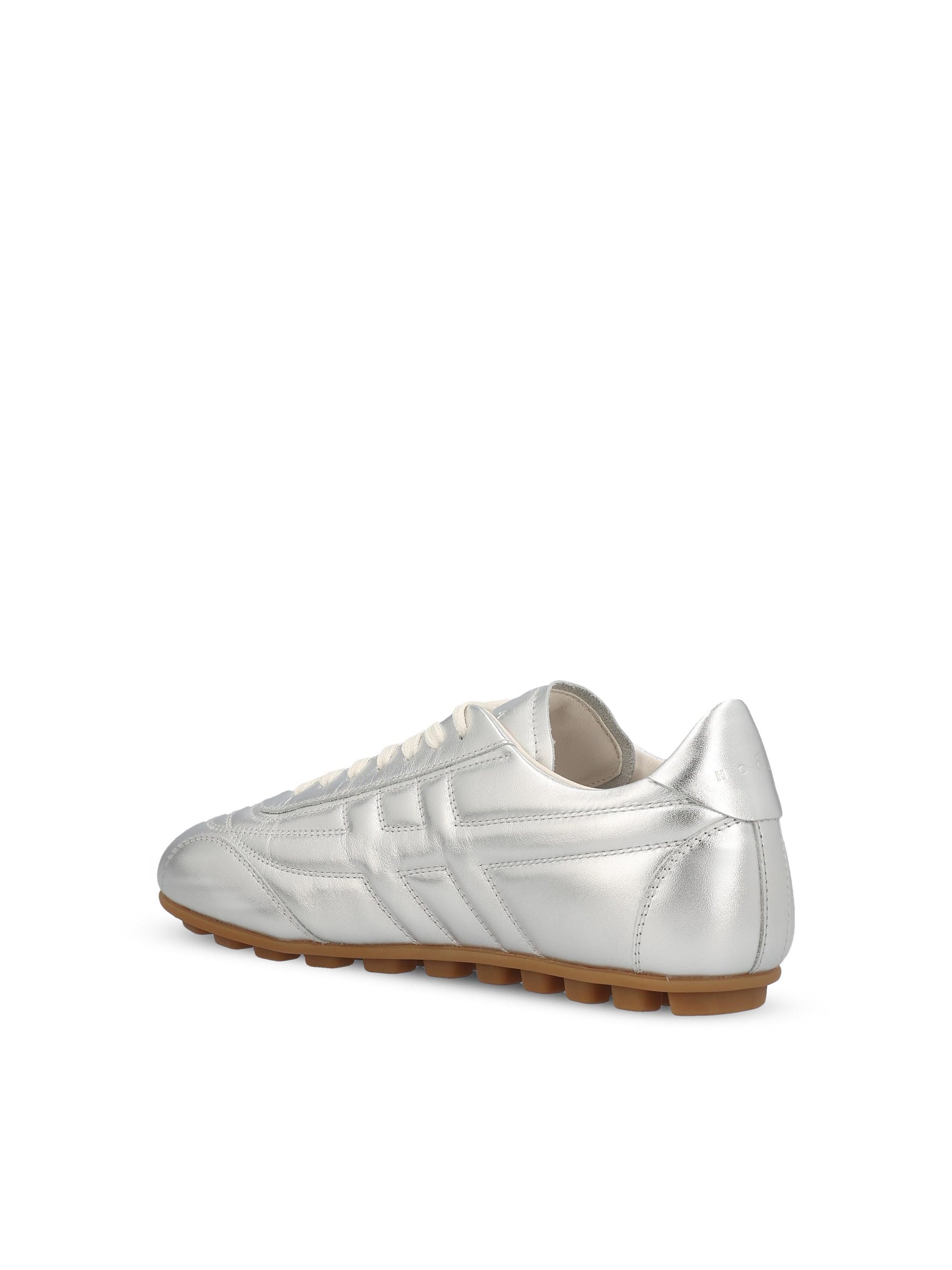 Sneakers in pelle. HXW6930FW80SV0 B200 HOGAN 