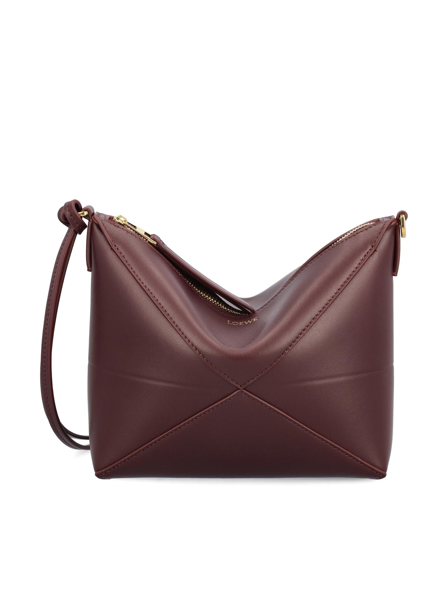 Pochette realizzata in pelle di vitello. C510PT1X01 7240 LOEWE 