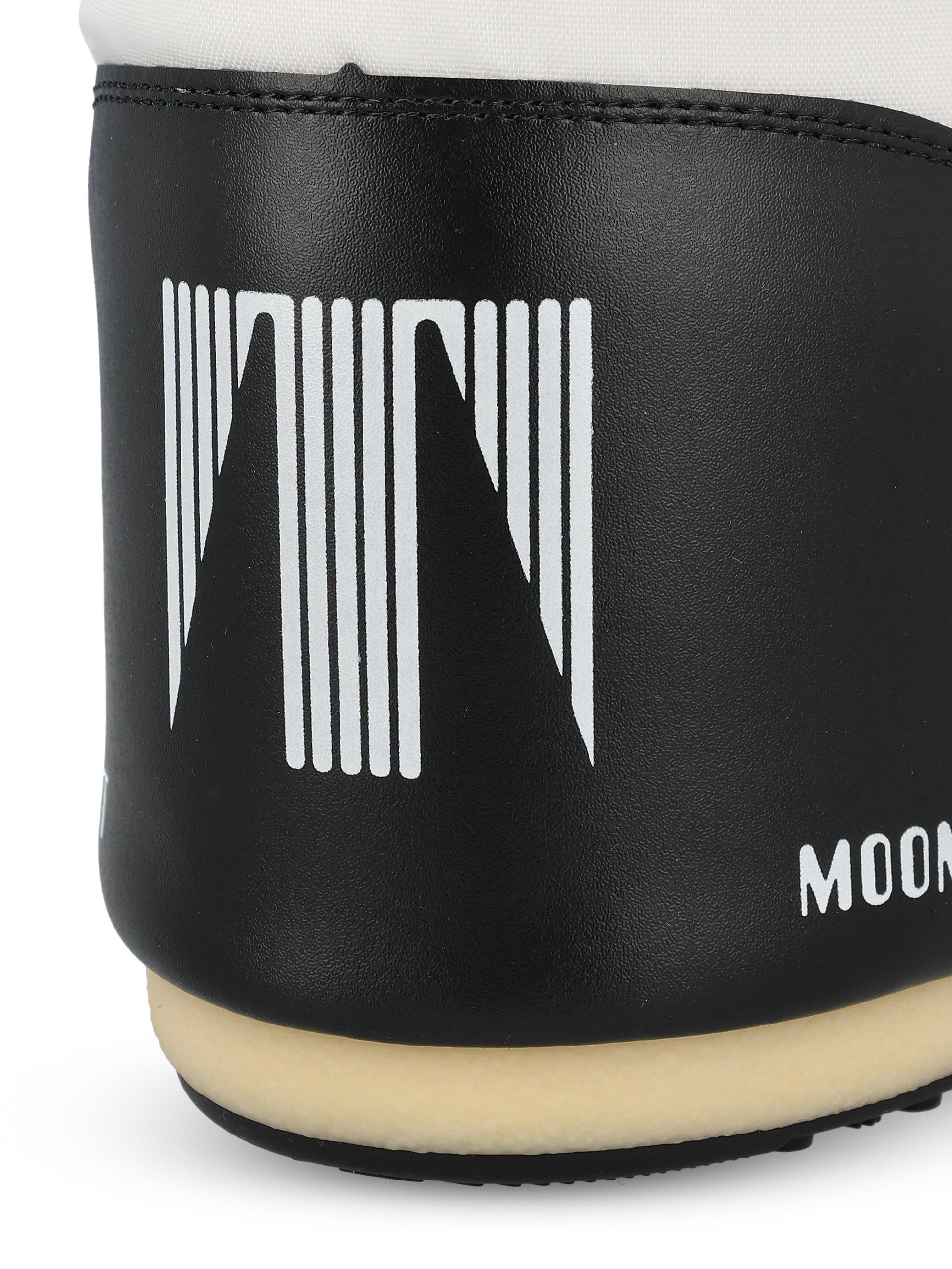 Stivali realizzati in nylon. 80D1400440 NA02 MOON BOOT 