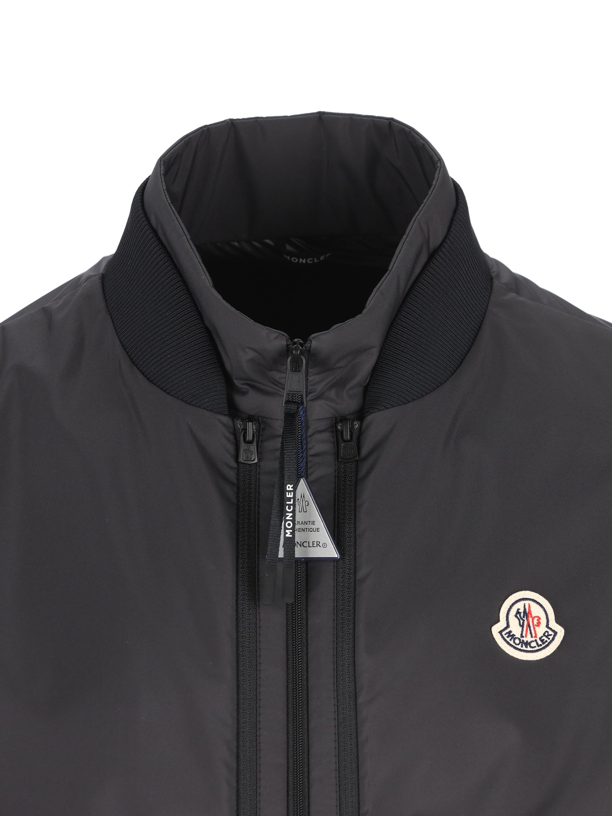 Giacca realizzata in poliestere. M1A00108 597YW999 MONCLER 