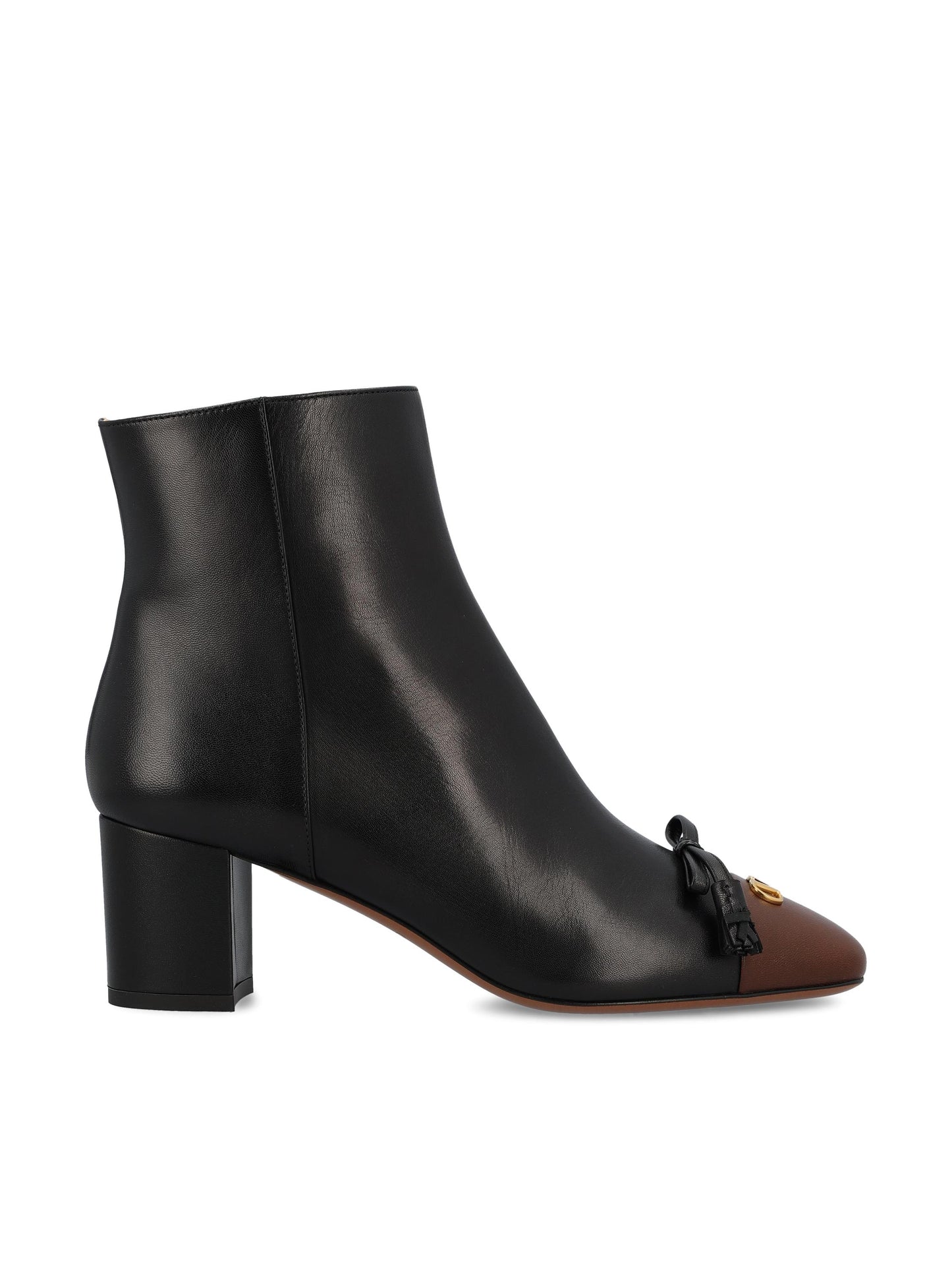 Stivaletto in pelle. 7W2S0ML4DDT BXV VALENTINO GARAVANI 