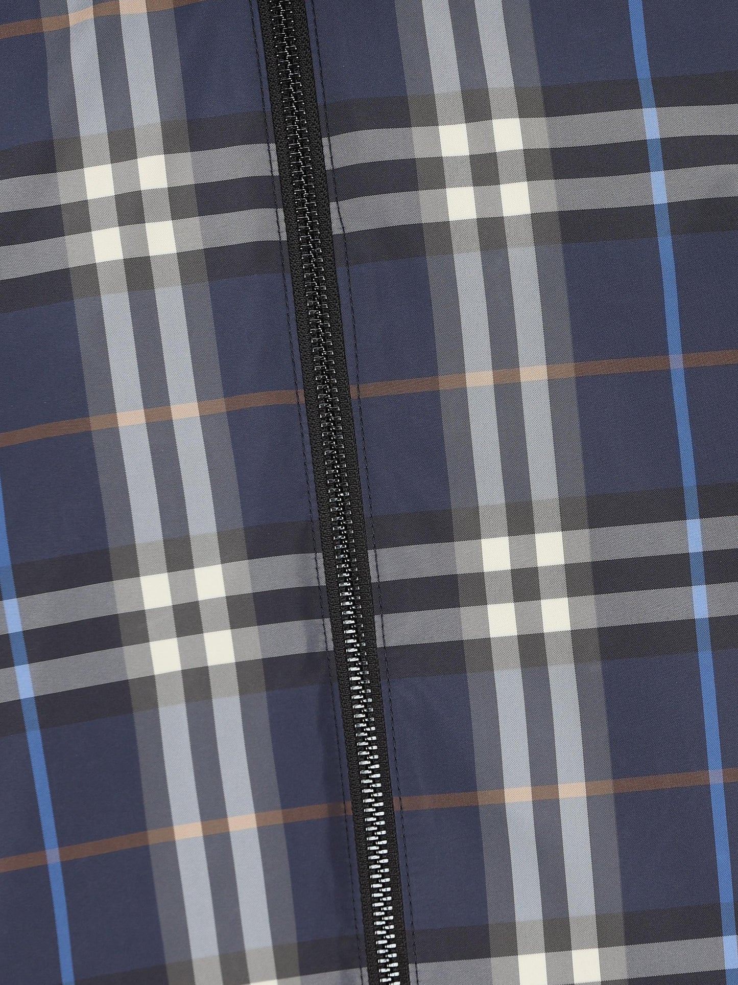 Giacca realizzata in cotone. 8118012 C4008 BURBERRY 