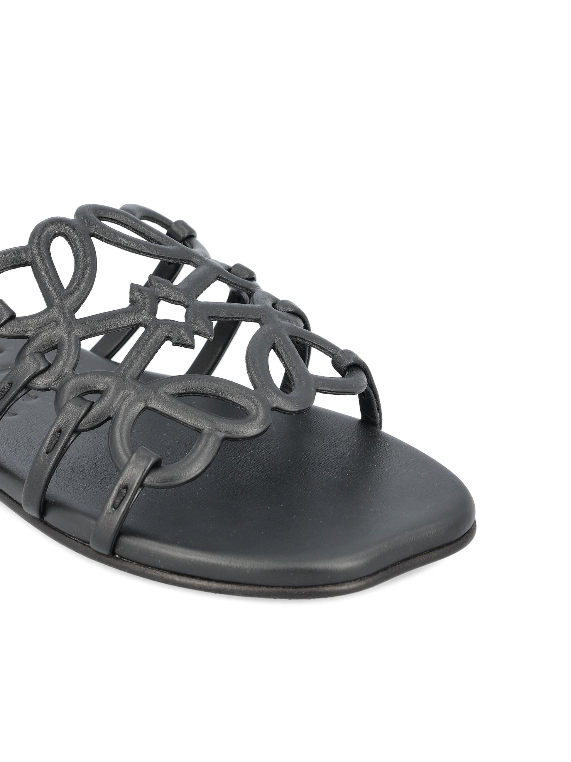 Sandali realizzati in pelle. LPEA465X06 1100 LOEWE 