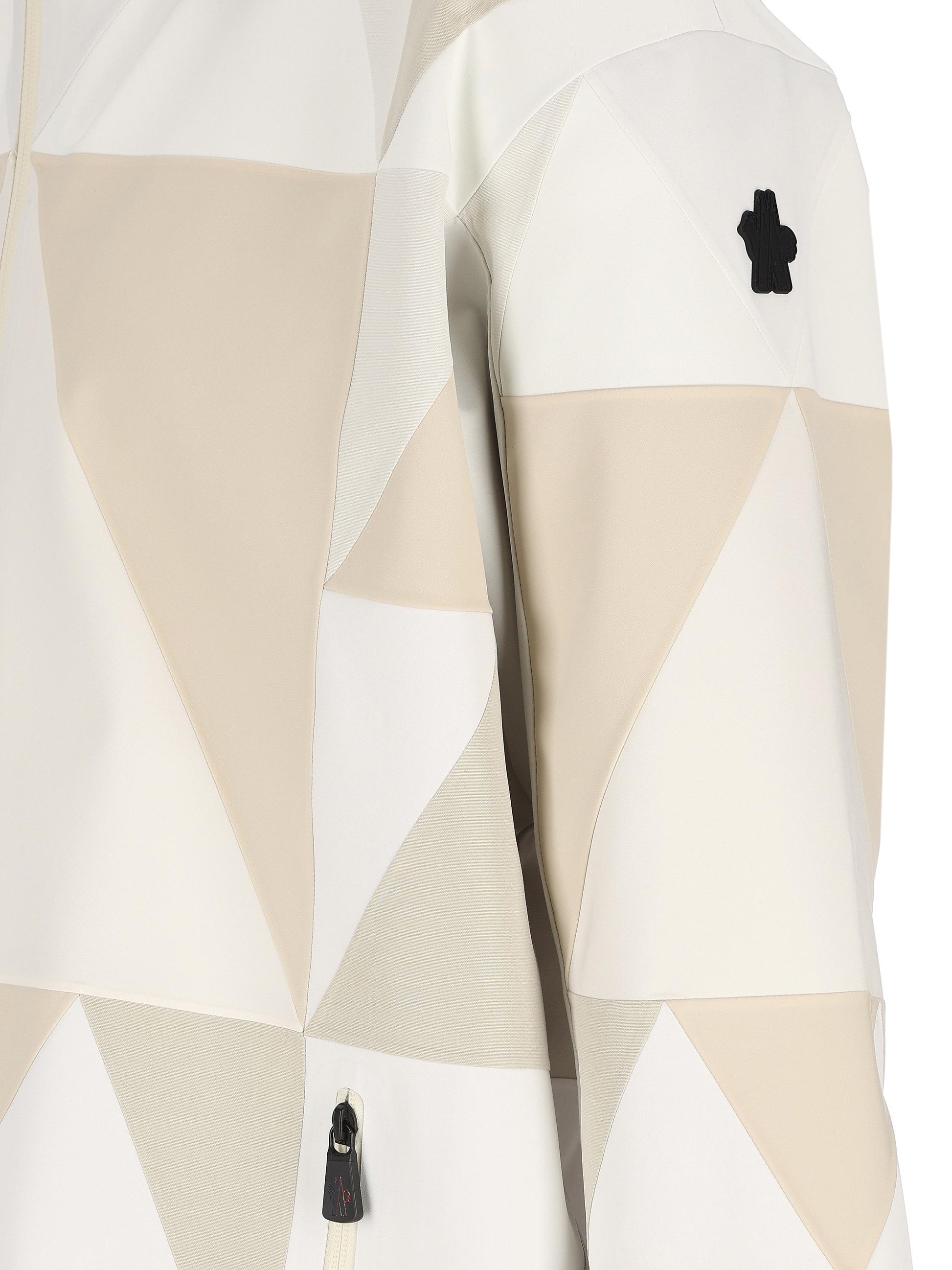 Giacca da sci realizzata in poliammide. M1A00005 M8486036 MONCLER GRENOBLE 