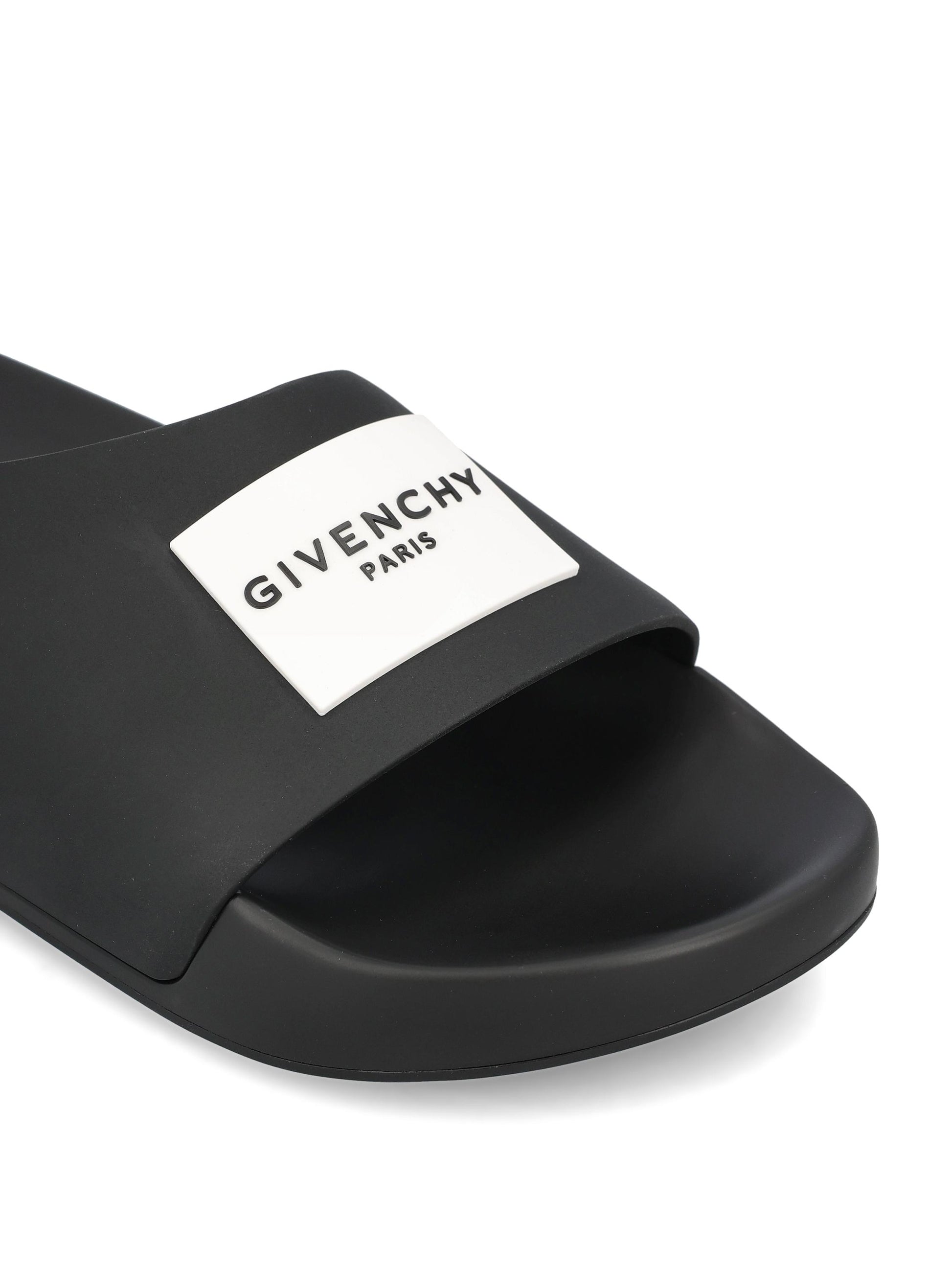 Mule realizzate in poliuretano. BE30AJE2GA 001 GIVENCHY 