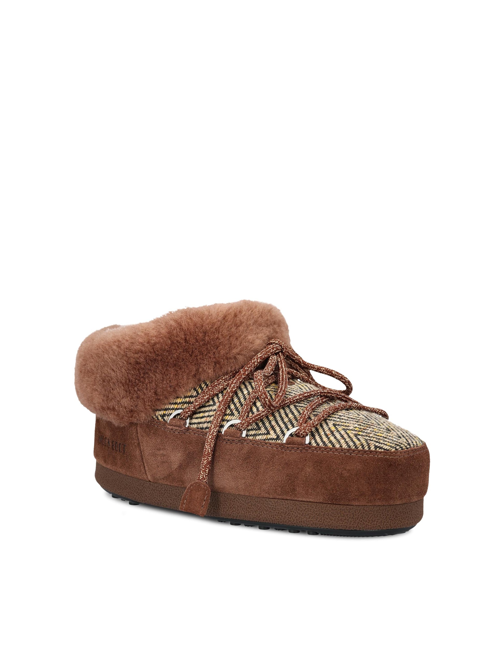 Mule realizzati in misto poliammide. 80D1470120 M062 MOON BOOT - GUEST IN RESIDENCE 