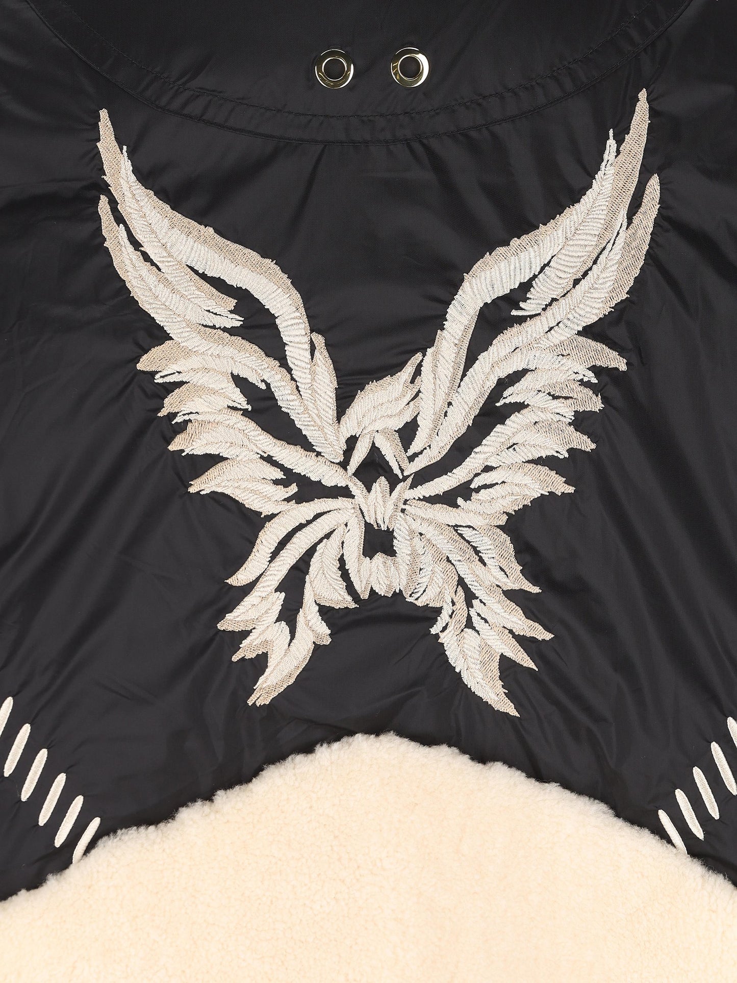 Giacca realizzata in poliammide. 31988233 026 BOGNER 